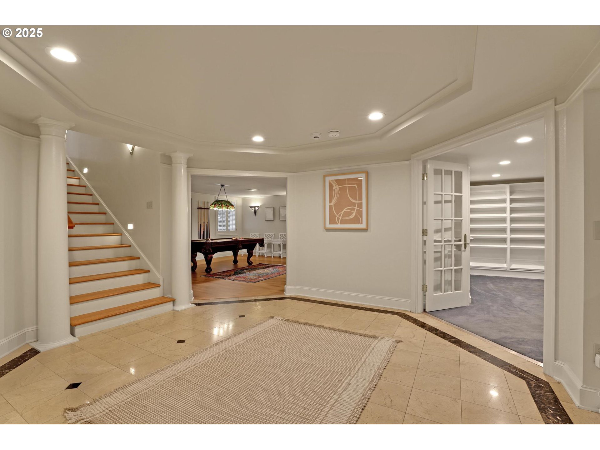 Portland, Oregon, 97205, United States, 4 Bedrooms Bedrooms, ,4 BathroomsBathrooms,Residential,For Sale,1795097