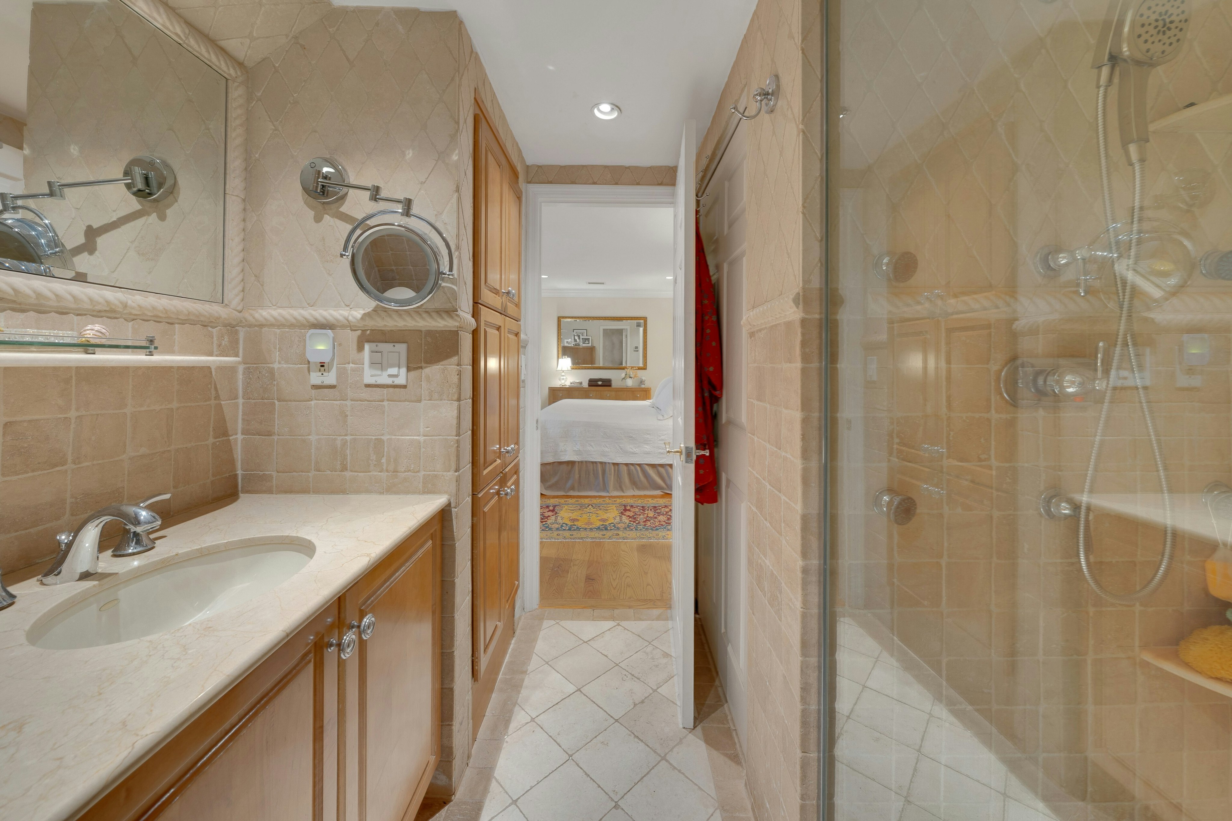  2 Eliot Court, Teaneck, NJ 07666 - 物件實景