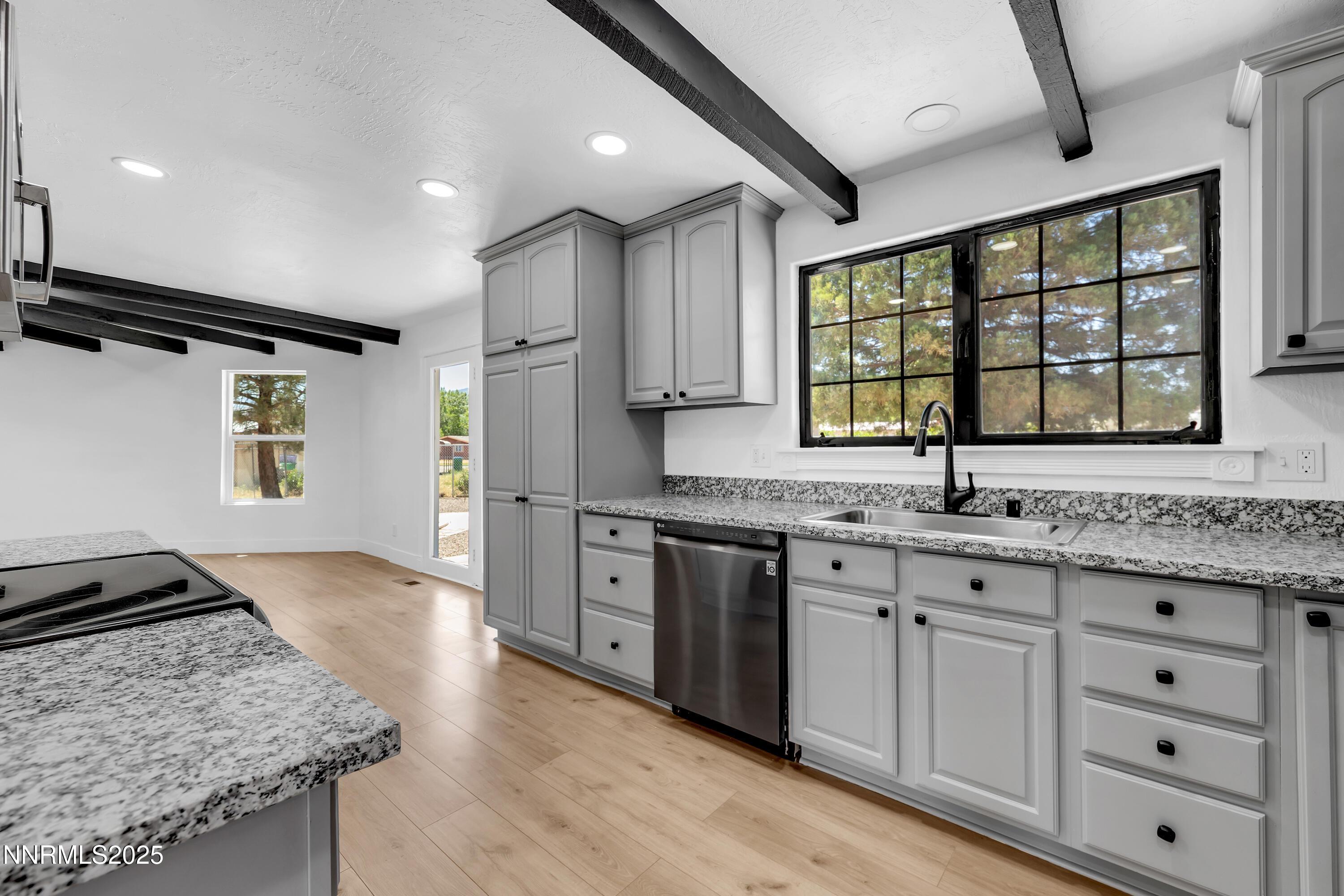 Carson City, Nevada, 89706, United States, 3 Bedrooms Bedrooms, ,2 BathroomsBathrooms,Residential,For Sale,1857346