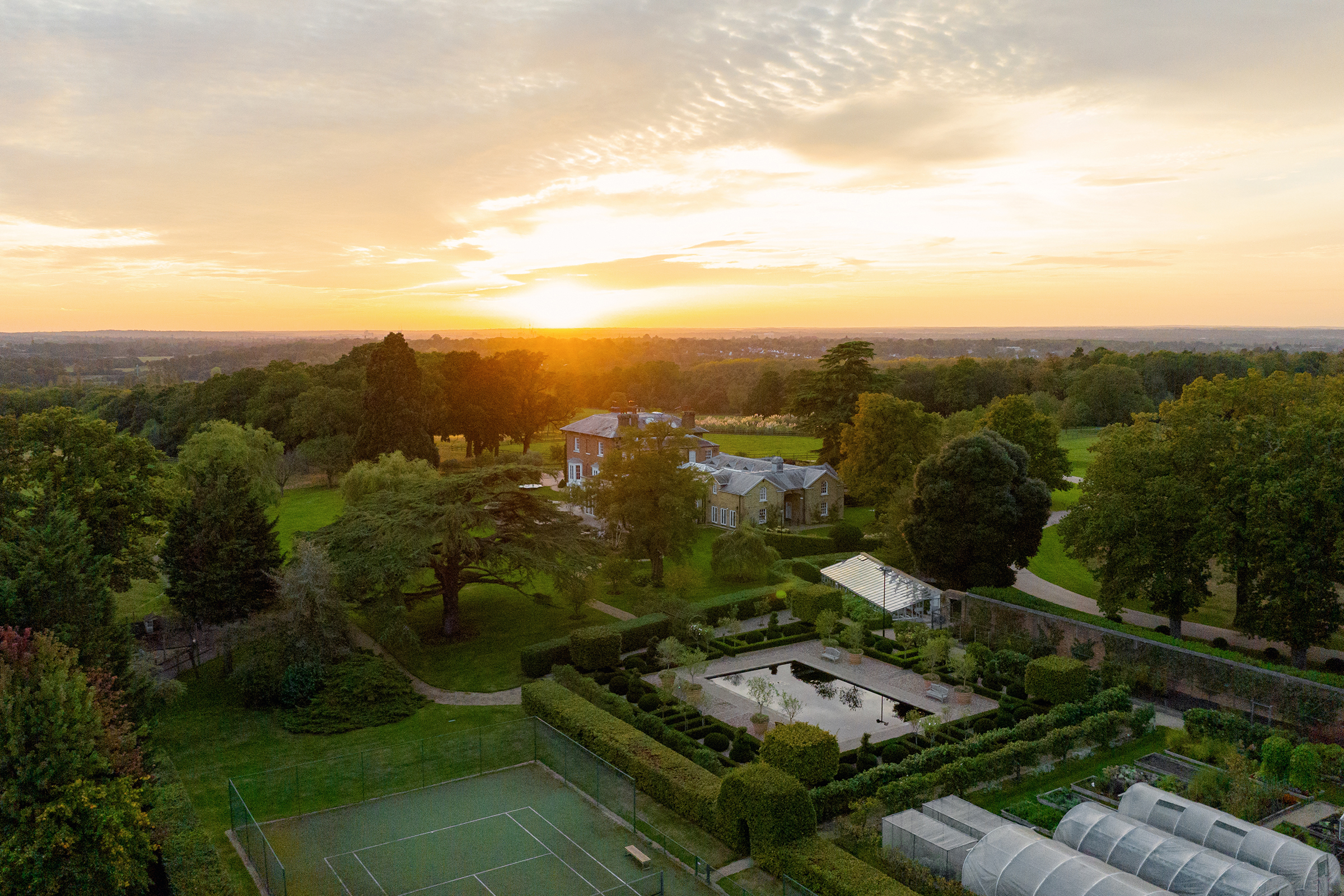  A country estate with ancillary buildings and huge potential 20 minutes from cen - 物件實景