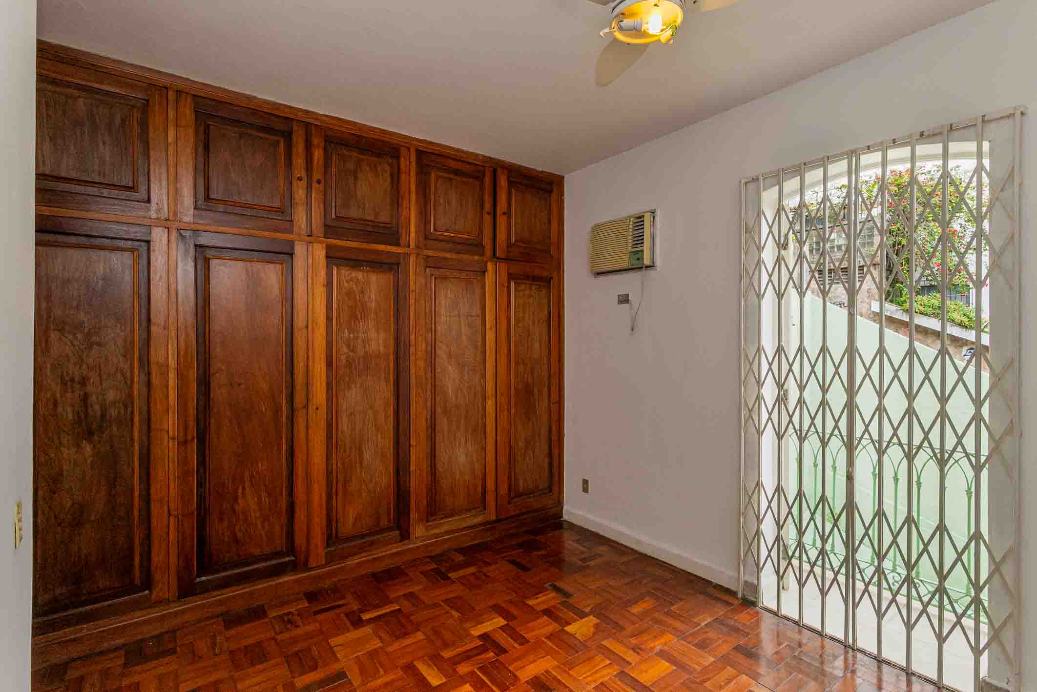  Residence on a quiet street with expansion potential - 物件實景
