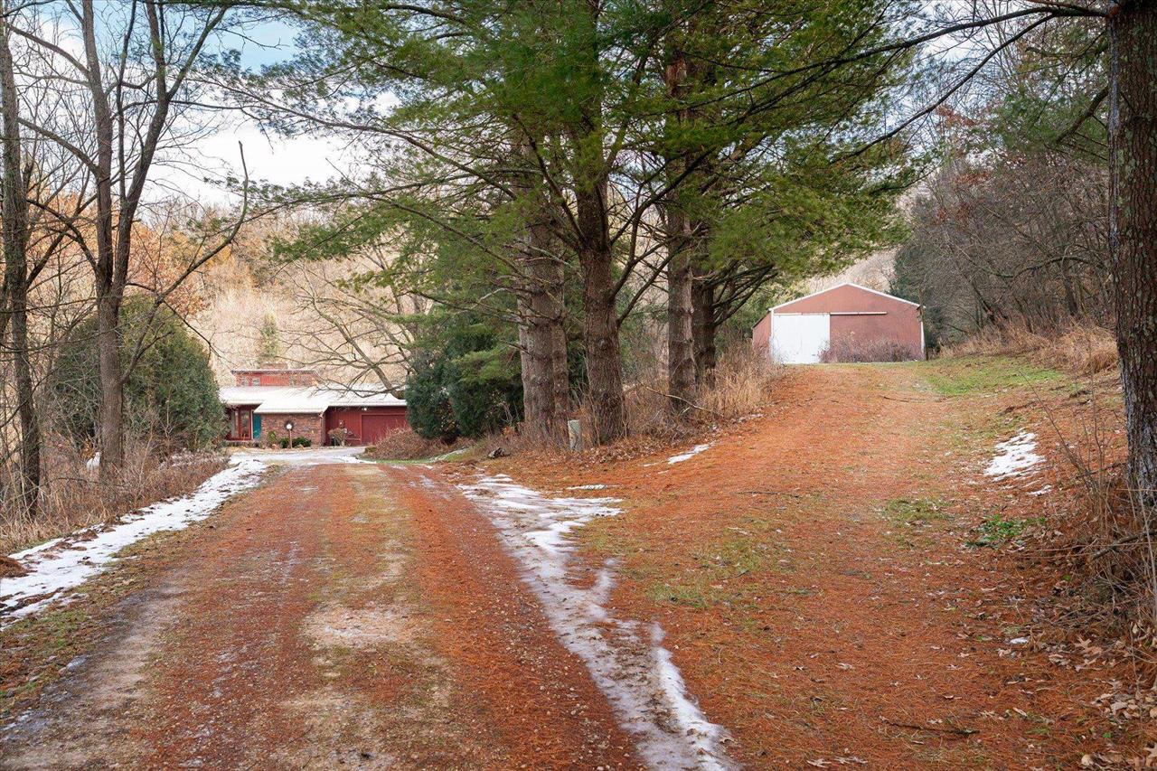 Blue River, Wisconsin, 53518, United States, 3 Bedrooms Bedrooms, ,3 BathroomsBathrooms,Residential,For Sale,2009301