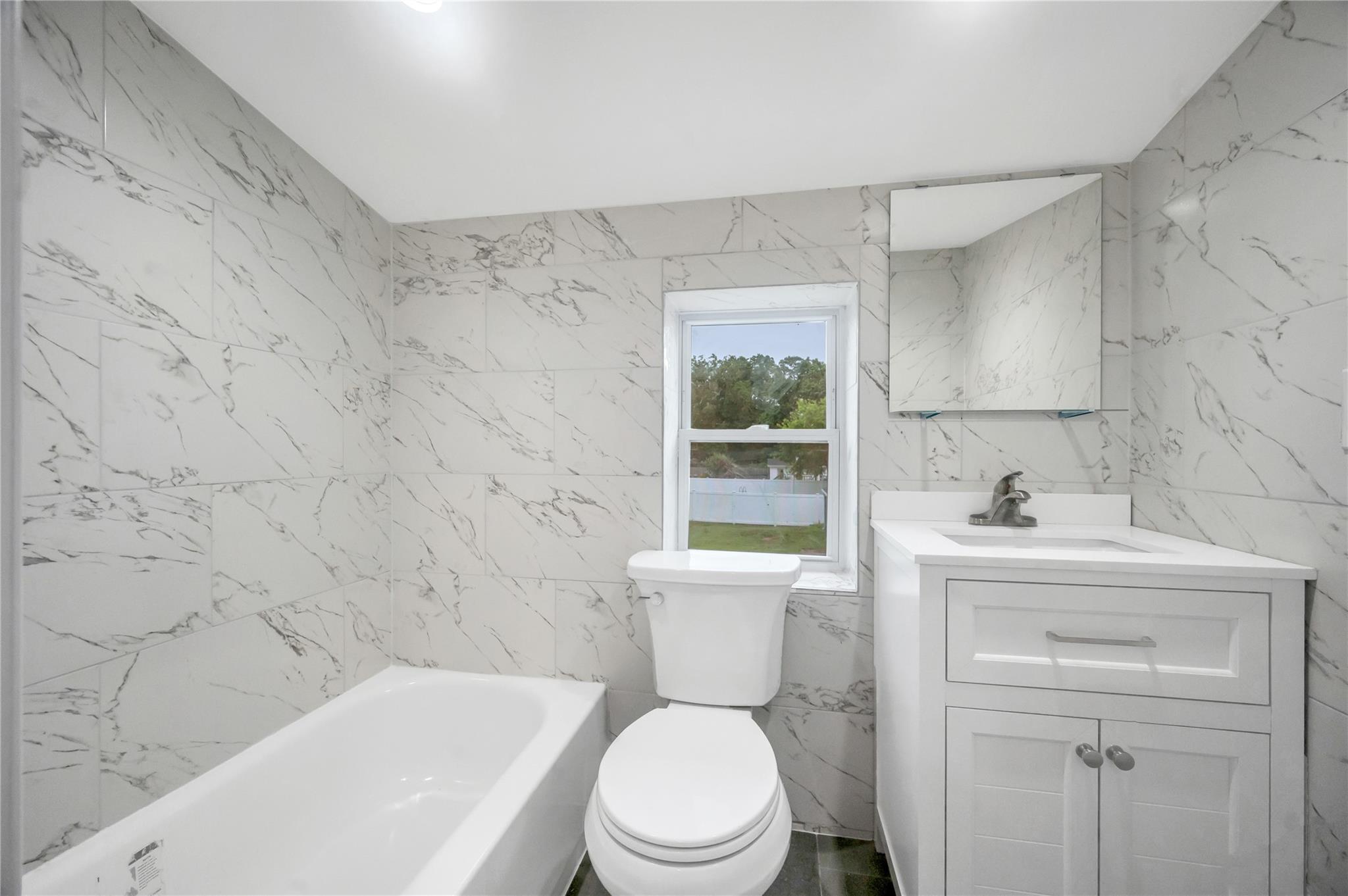 Shirley, New York, 11967, United States, 5 Bedrooms Bedrooms, ,2 BathroomsBathrooms,Residential,For Sale,1965339
