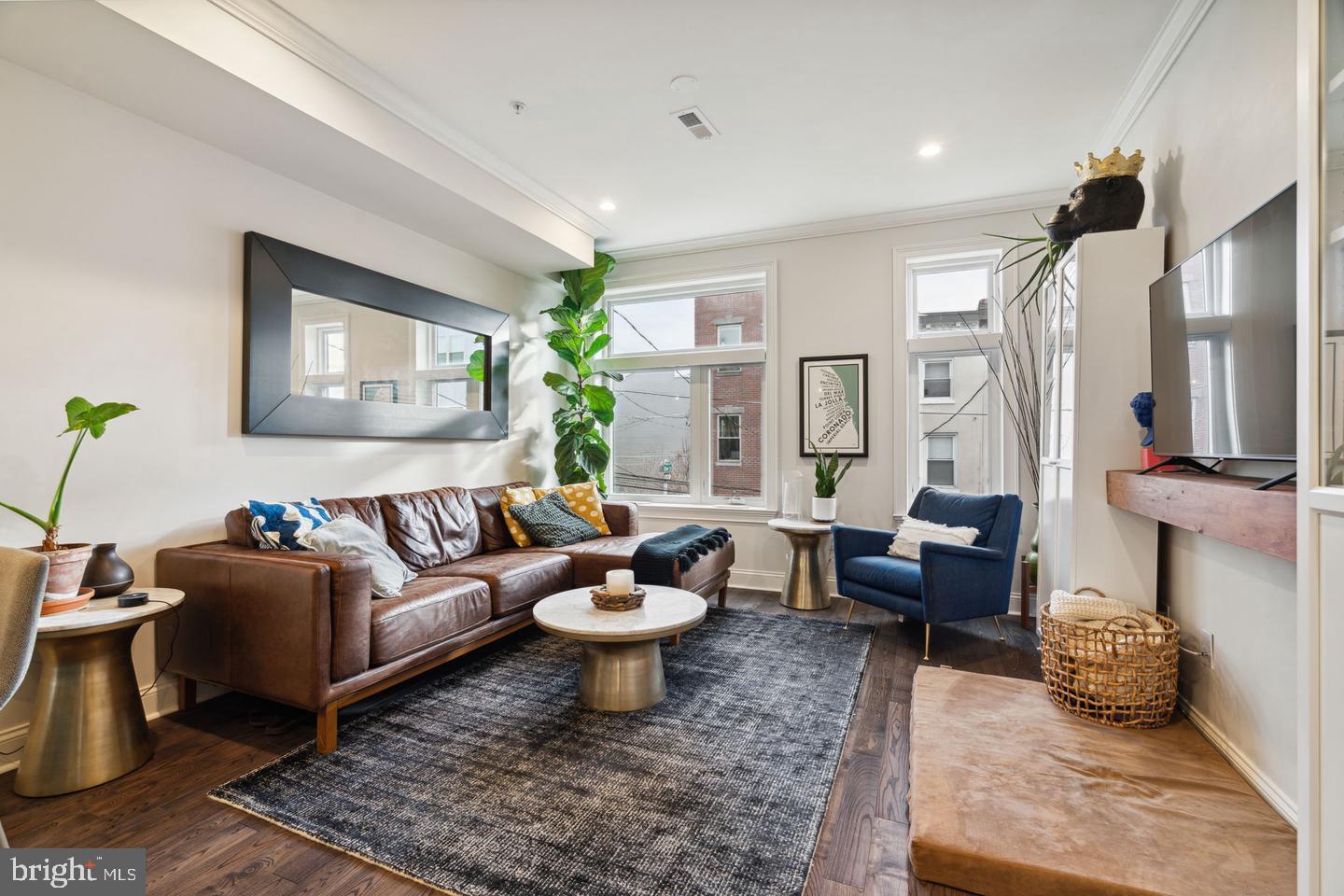 Philadelphia, Pennsylvania, 19130, United States, 3 Bedrooms Bedrooms, ,3 BathroomsBathrooms,Residential,For Sale,1959206