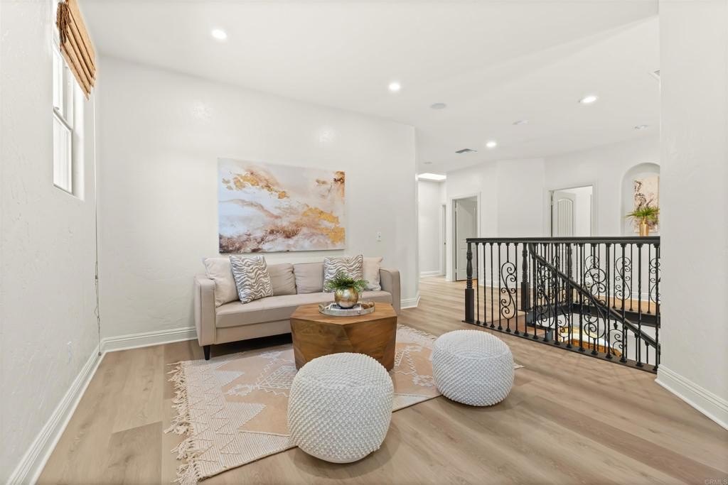 Chula Vista, California, 91910, United States, 5 Bedrooms Bedrooms, ,6 BathroomsBathrooms,Residential,For Sale,1996956