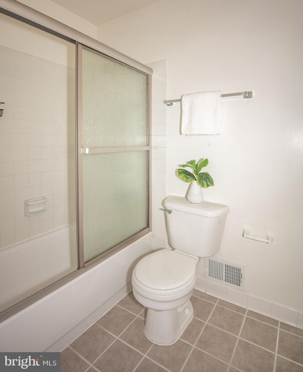 Springfield, Virginia, 22153, United States, 4 Bedrooms Bedrooms, ,3 BathroomsBathrooms,Residential,For Sale,2015320