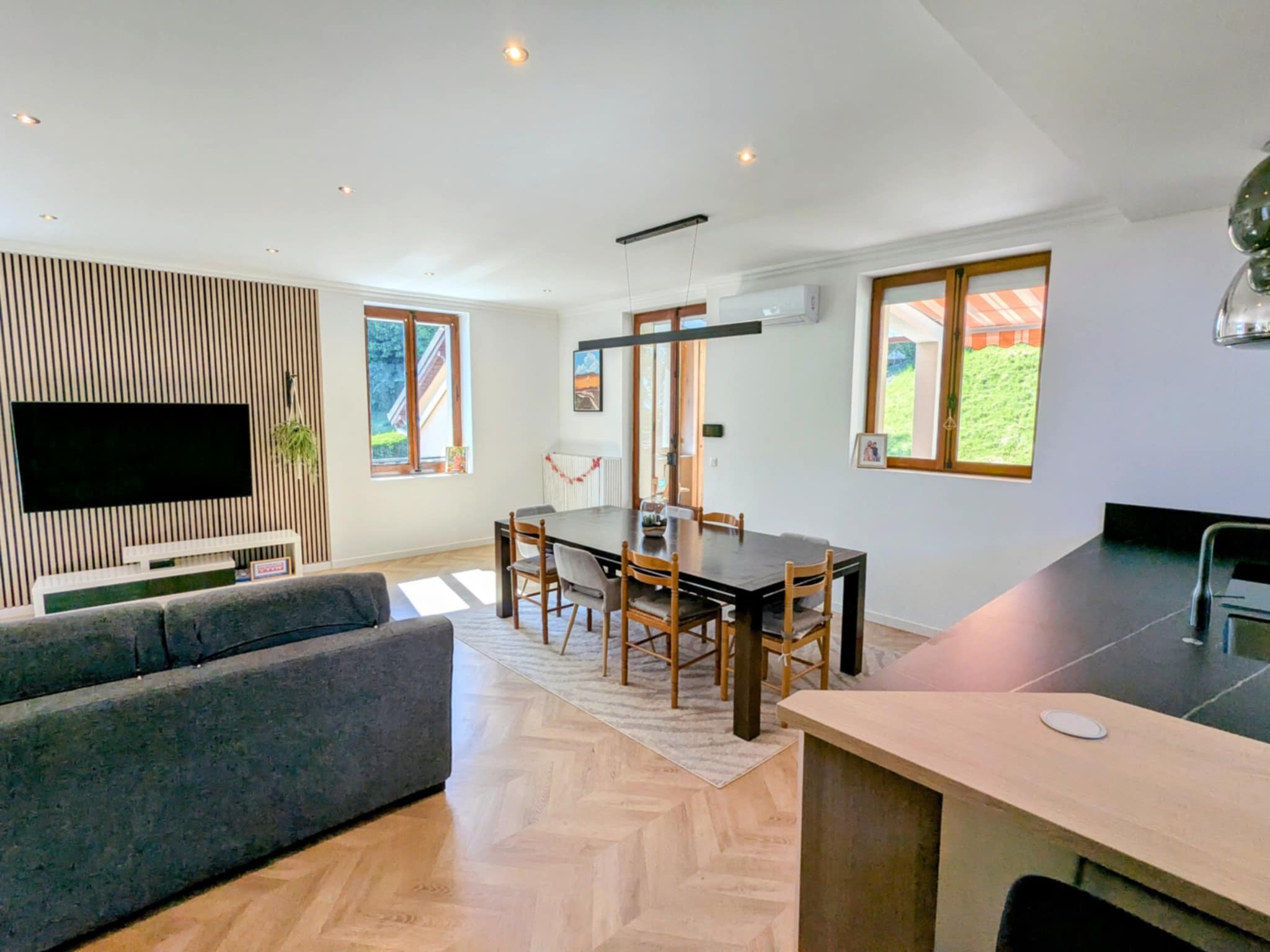  EVIAN LES BAINS FULLY RENOVATED APARTMENT WITH VIEW ON THE LAKE - 物件實景