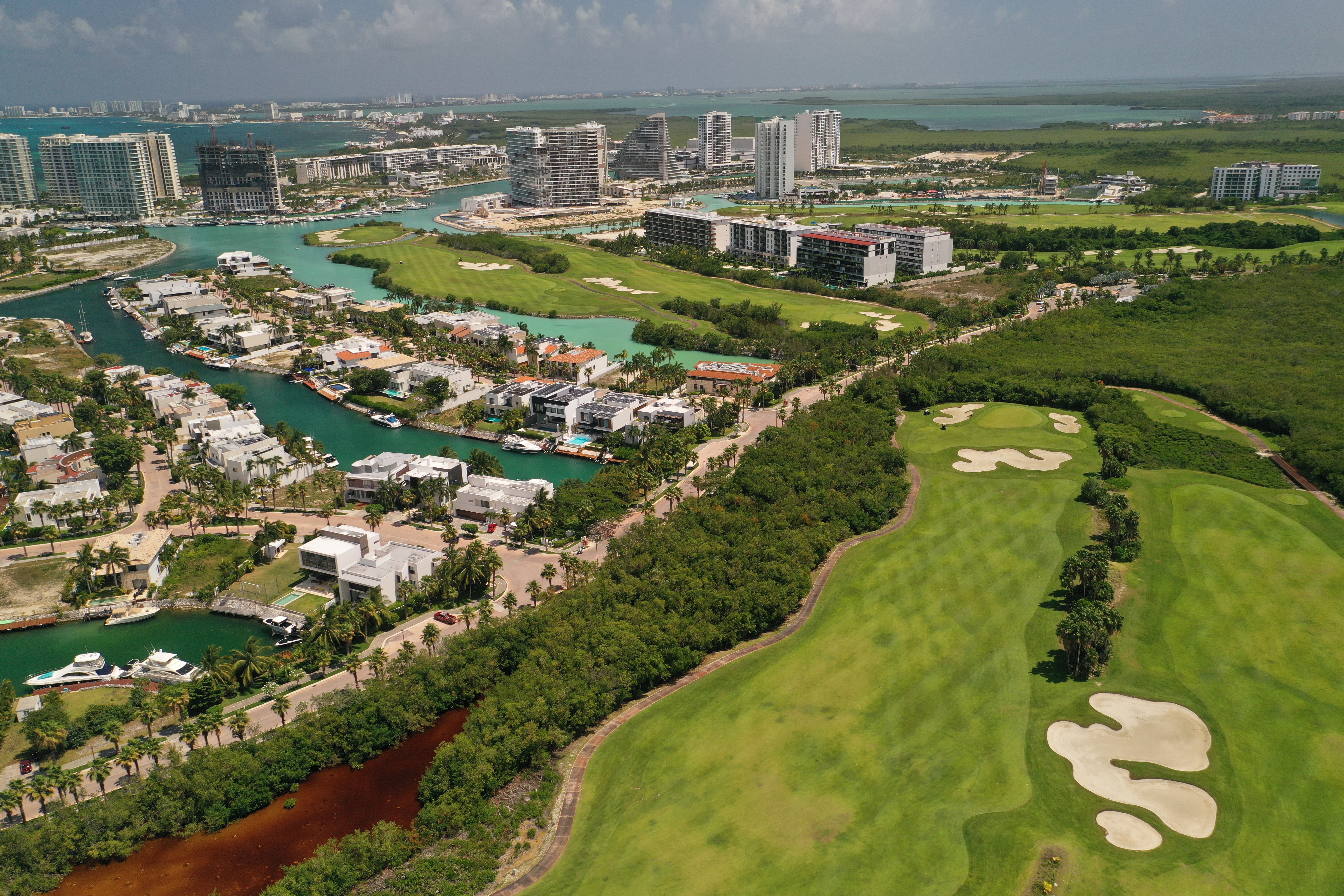  EXCLUSIVE RESIDENCE WITH PRIVATE DOCK - 物件實景