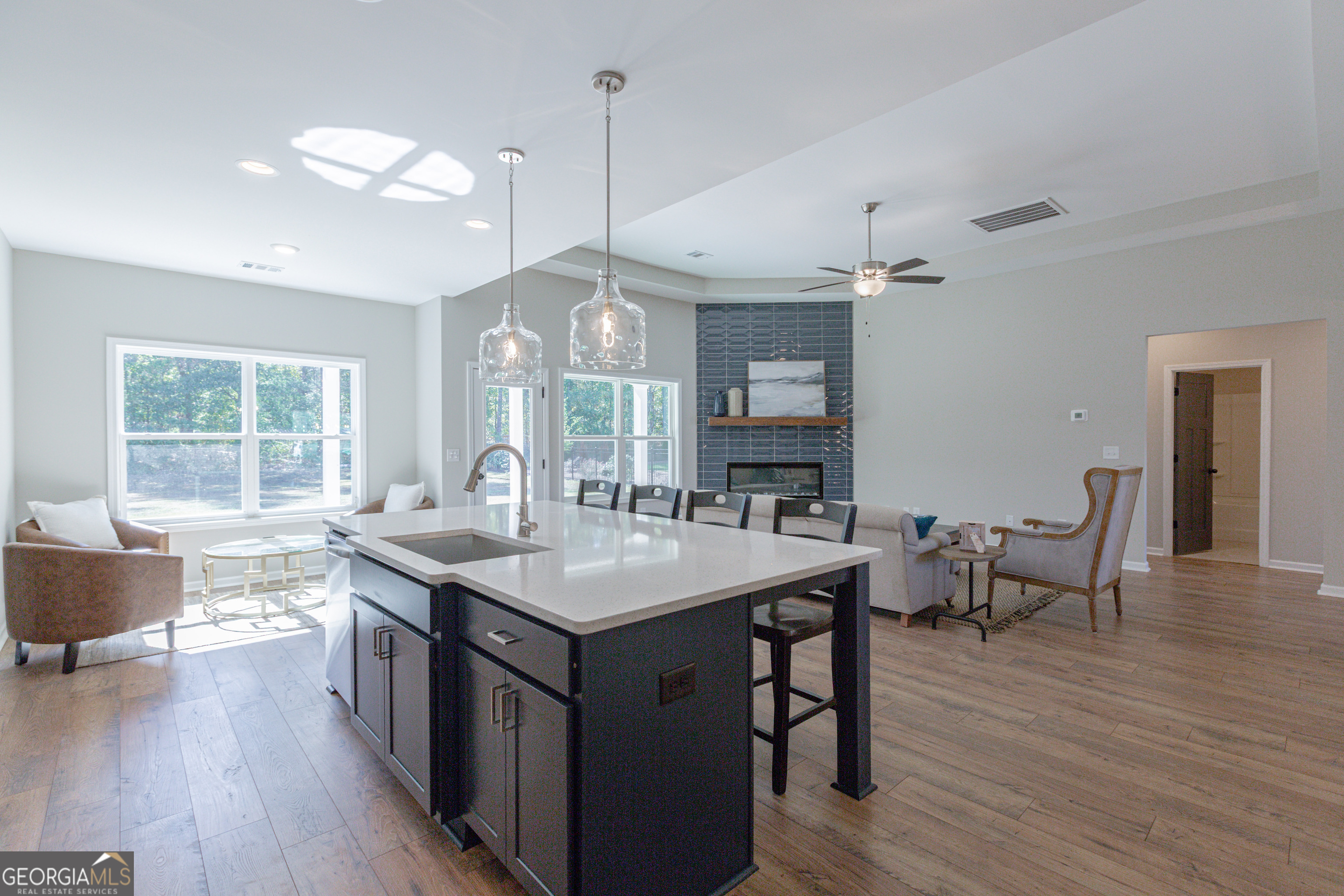 Senoia, Georgia, 30276, United States, 4 Bedrooms Bedrooms, ,3 BathroomsBathrooms,Residential,For Sale,1987770