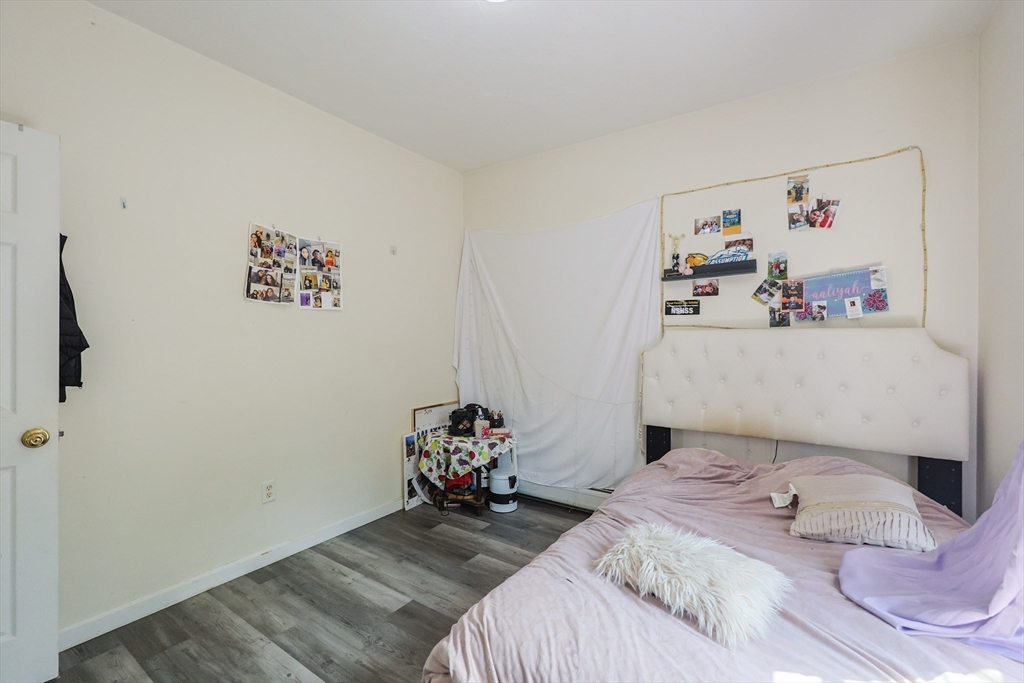 Lowell, Massachusetts, 01854, United States, 9 Bedrooms Bedrooms, ,3 BathroomsBathrooms,Residential,For Sale,1926214