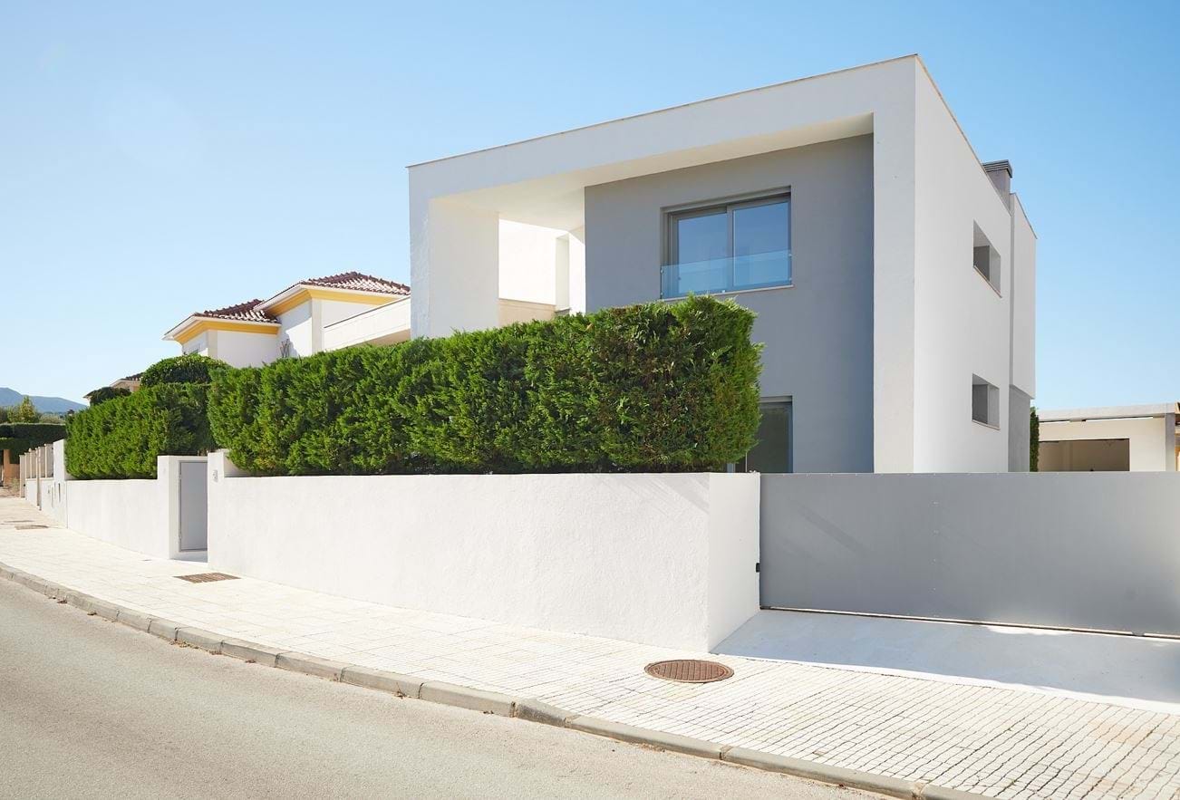 Setúbal, Setúbal, 2925-002, PT, 4 Bedrooms Bedrooms, ,3 BathroomsBathrooms,Residential,For Sale,1699842