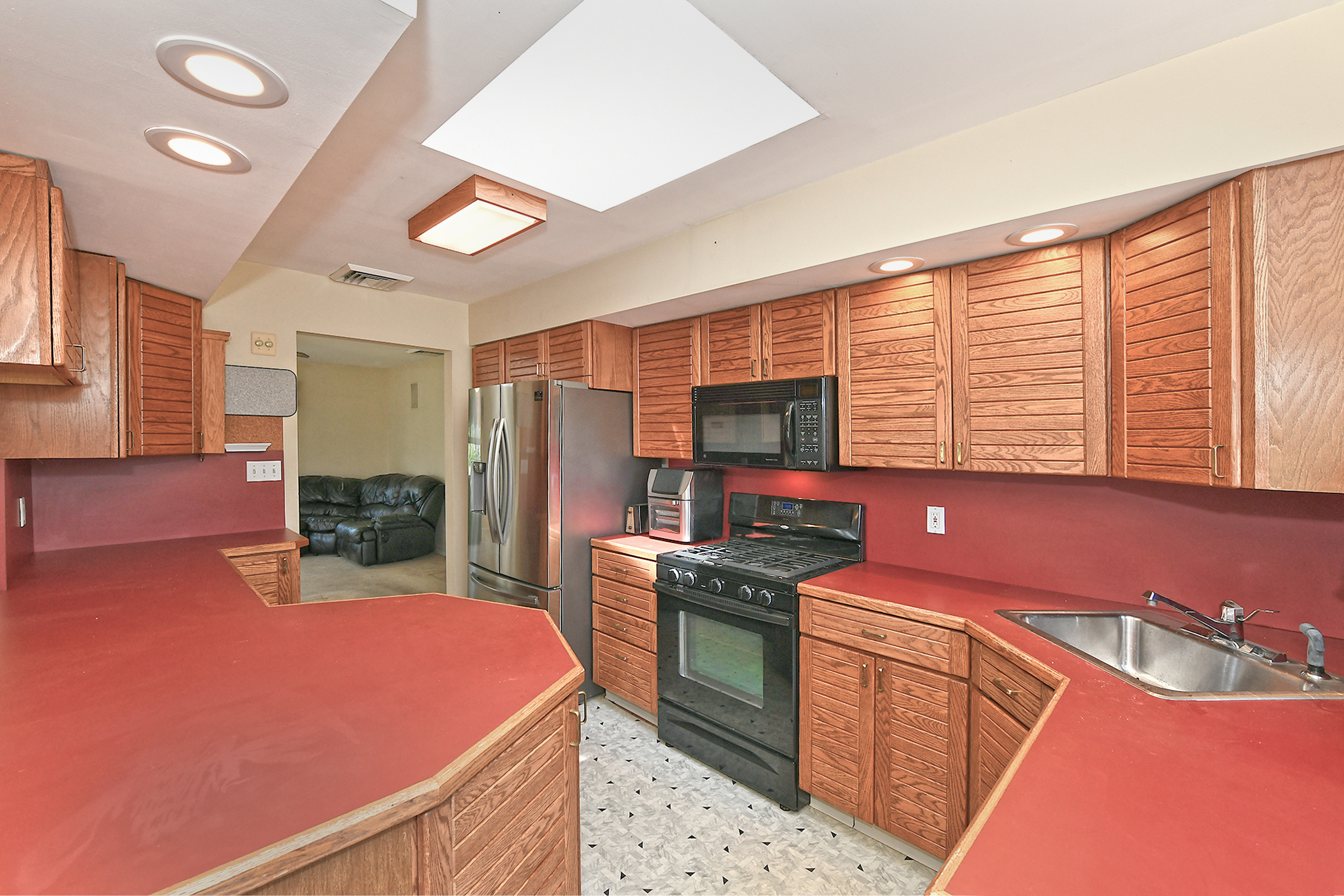 Bethpage, New York, 11714, United States, 4 Bedrooms Bedrooms, ,3 BathroomsBathrooms,Residential,For Sale,1880879