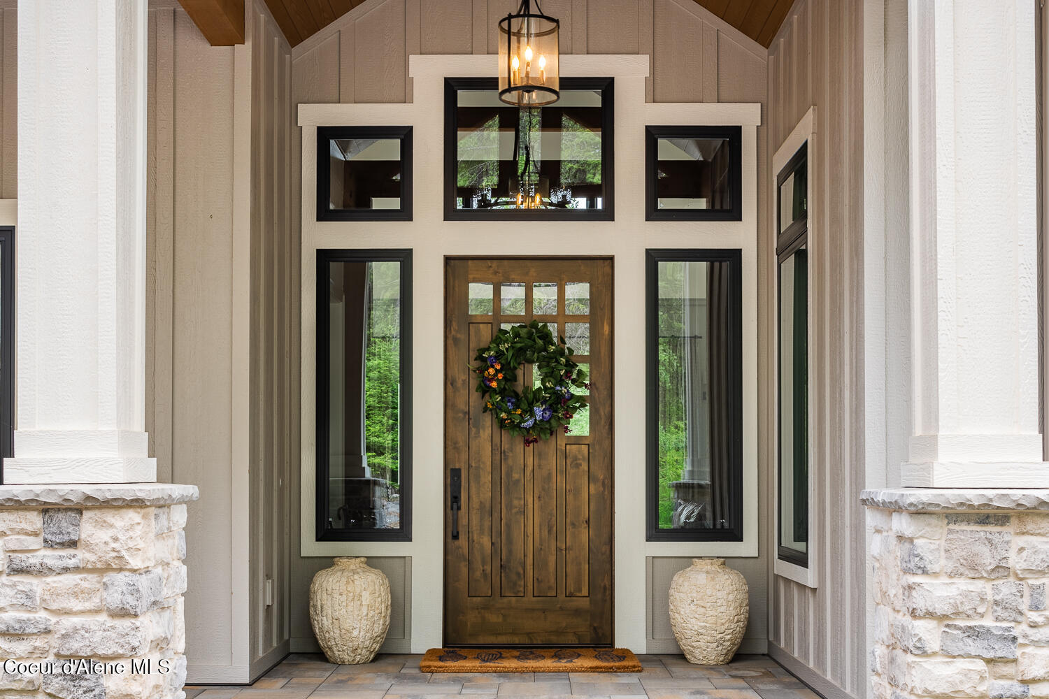Coeur d'Alene, Idaho, 83814, United States, 4 Bedrooms Bedrooms, ,4 BathroomsBathrooms,Residential,For Sale,1851825