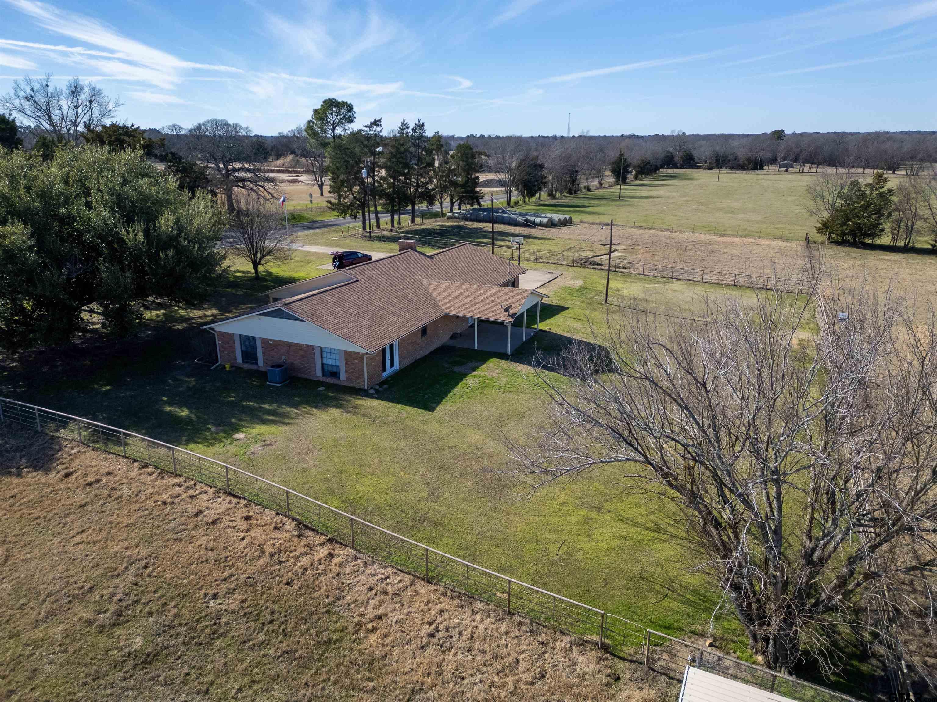 Mineola, Texas, 75773, United States, 3 Bedrooms Bedrooms, ,2 BathroomsBathrooms,Residential,For Sale,1754038