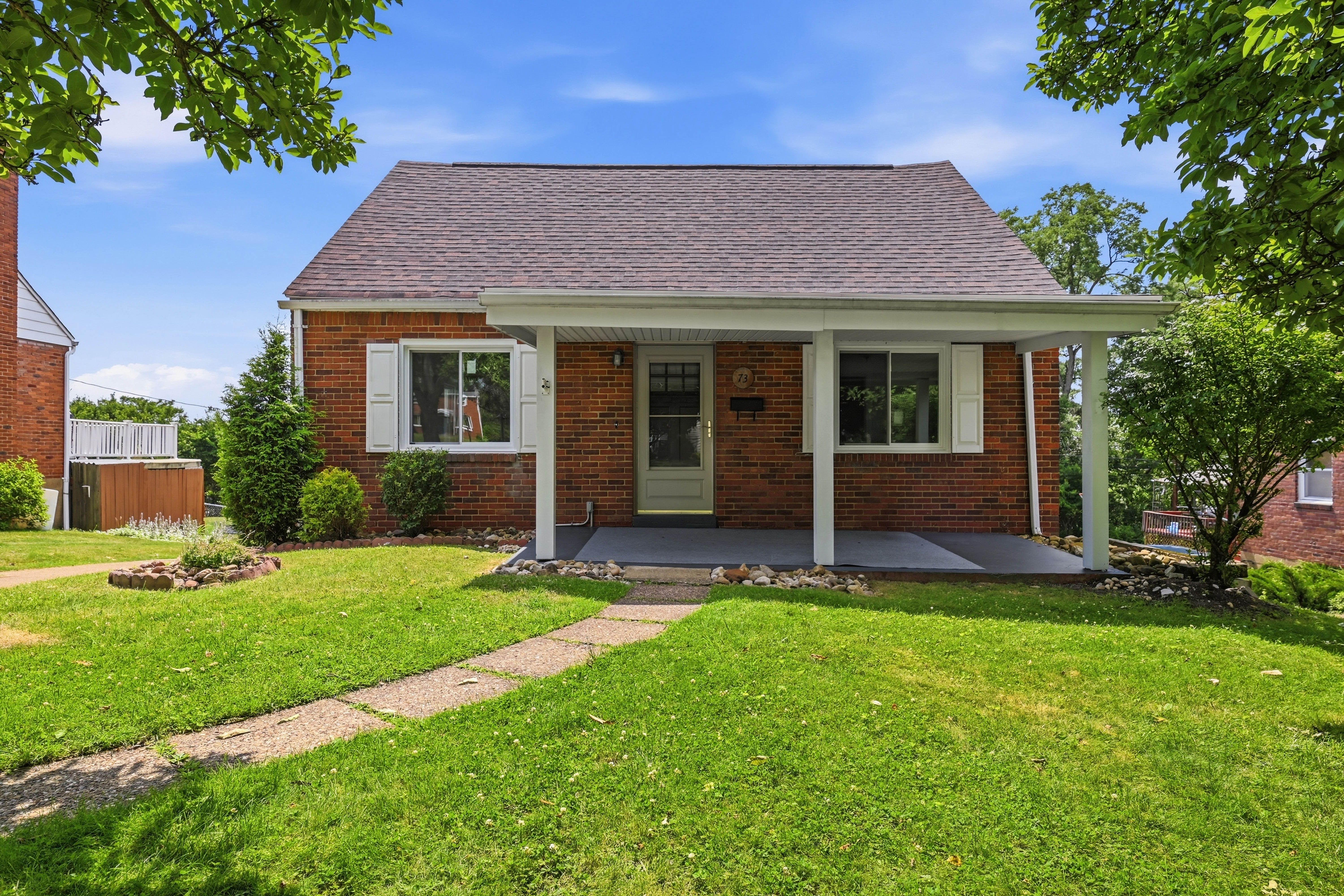  73 Clifford Drive, Pittsburgh, PA 15220 - 物件實景