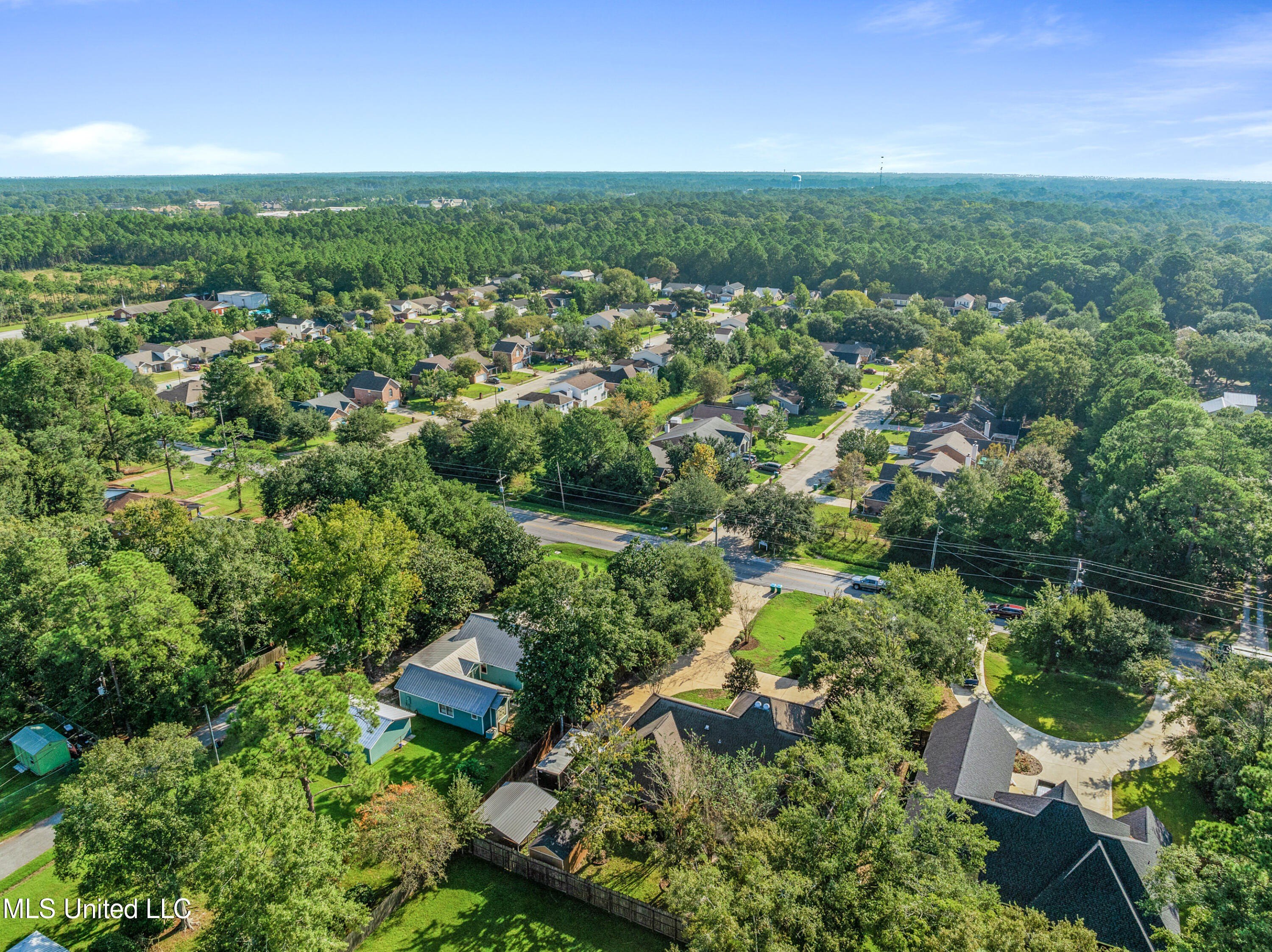 Ocean Springs, Mississippi, 39564, United States, 4 Bedrooms Bedrooms, ,3 BathroomsBathrooms,Residential,For Sale,1978241