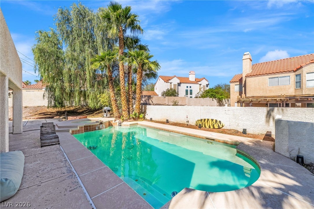 Henderson, Nevada, 89014, United States, 4 Bedrooms Bedrooms, ,3 BathroomsBathrooms,Residential,For Sale,2028376