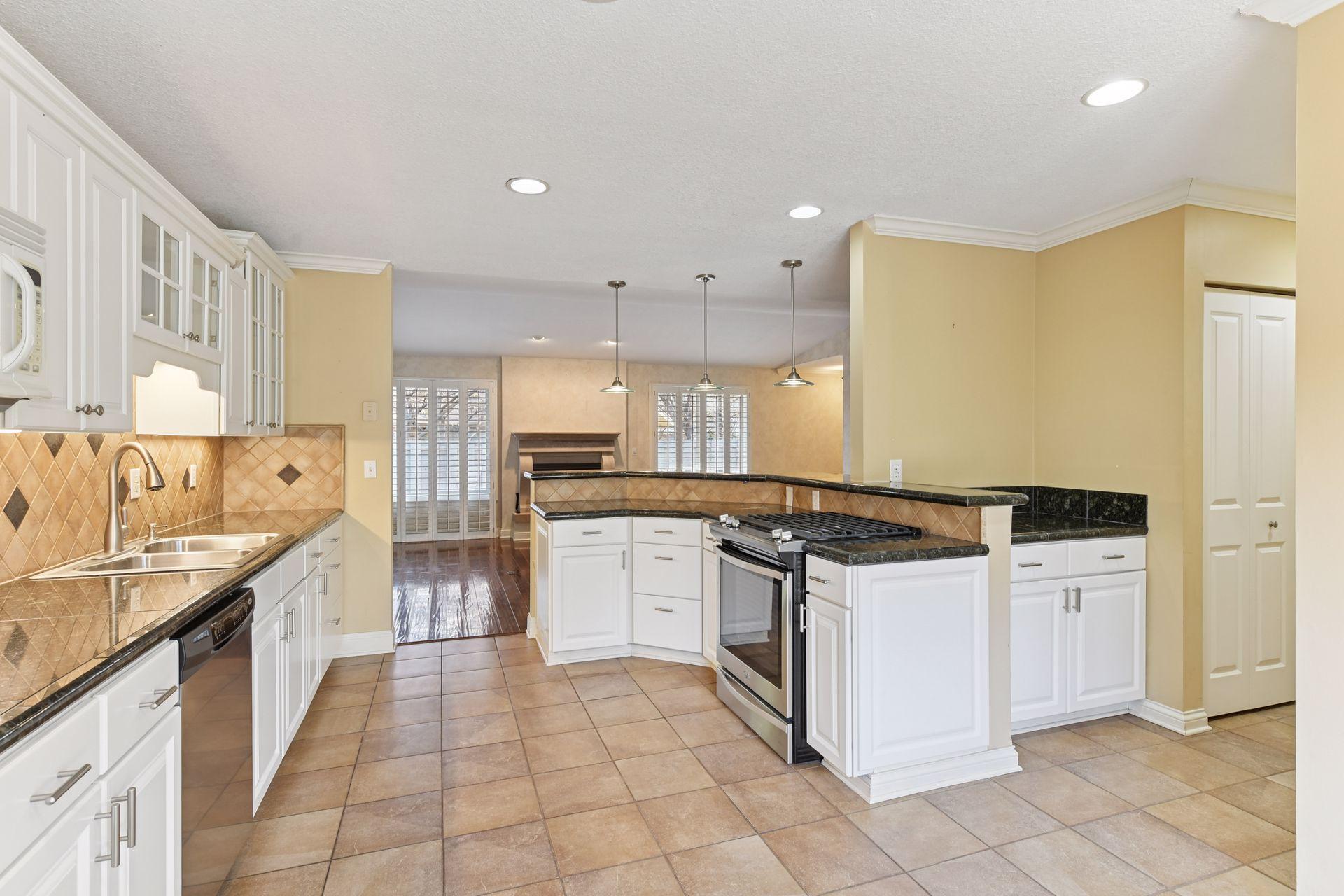 Plymouth, Minnesota, 55447, United States, 2 Bedrooms Bedrooms, ,1 BathroomBathrooms,Residential,For Sale,1995695