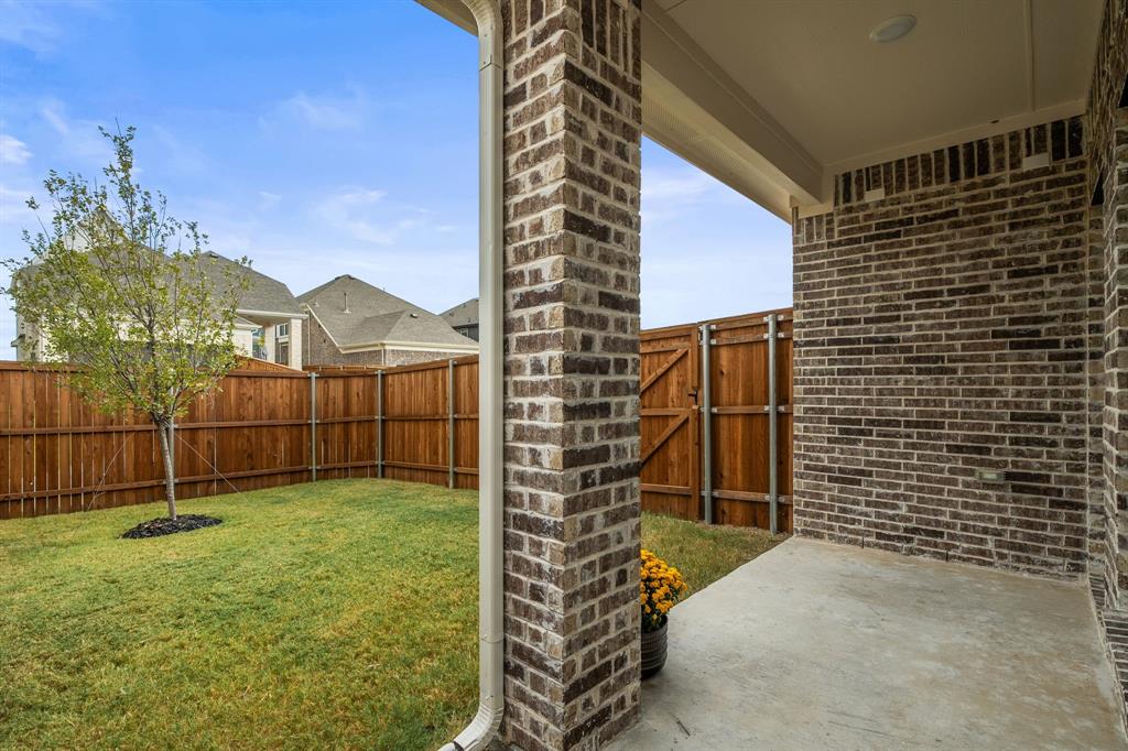Rowlett, Texas, 75089, United States, 4 Bedrooms Bedrooms, ,3 BathroomsBathrooms,Residential,For Sale,1971322