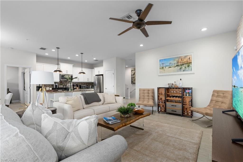 Naples, Florida, 34120, United States, 2 Bedrooms Bedrooms, ,2 BathroomsBathrooms,Residential,For Sale,1949224