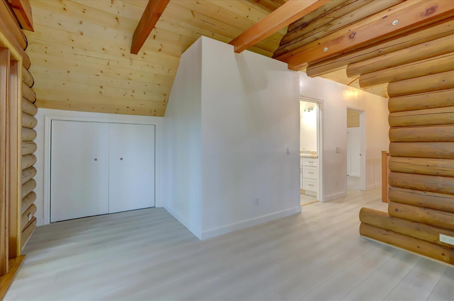 Nevada City, California, 95959, United States, 3 Bedrooms Bedrooms, ,4 BathroomsBathrooms,Residential,For Sale,1974828