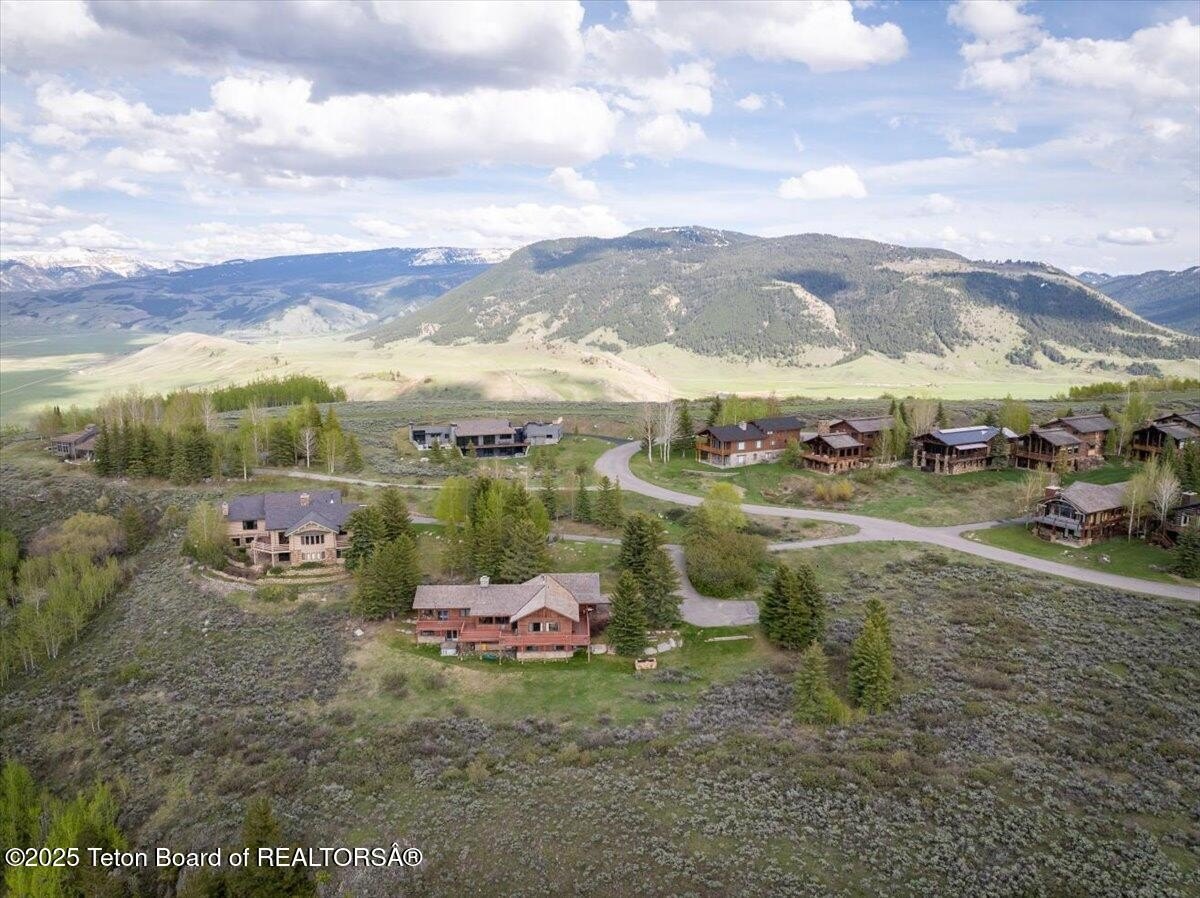 Jackson, Wyoming, 83001, United States, 4 Bedrooms Bedrooms, ,3 BathroomsBathrooms,Residential,For Sale,1845429