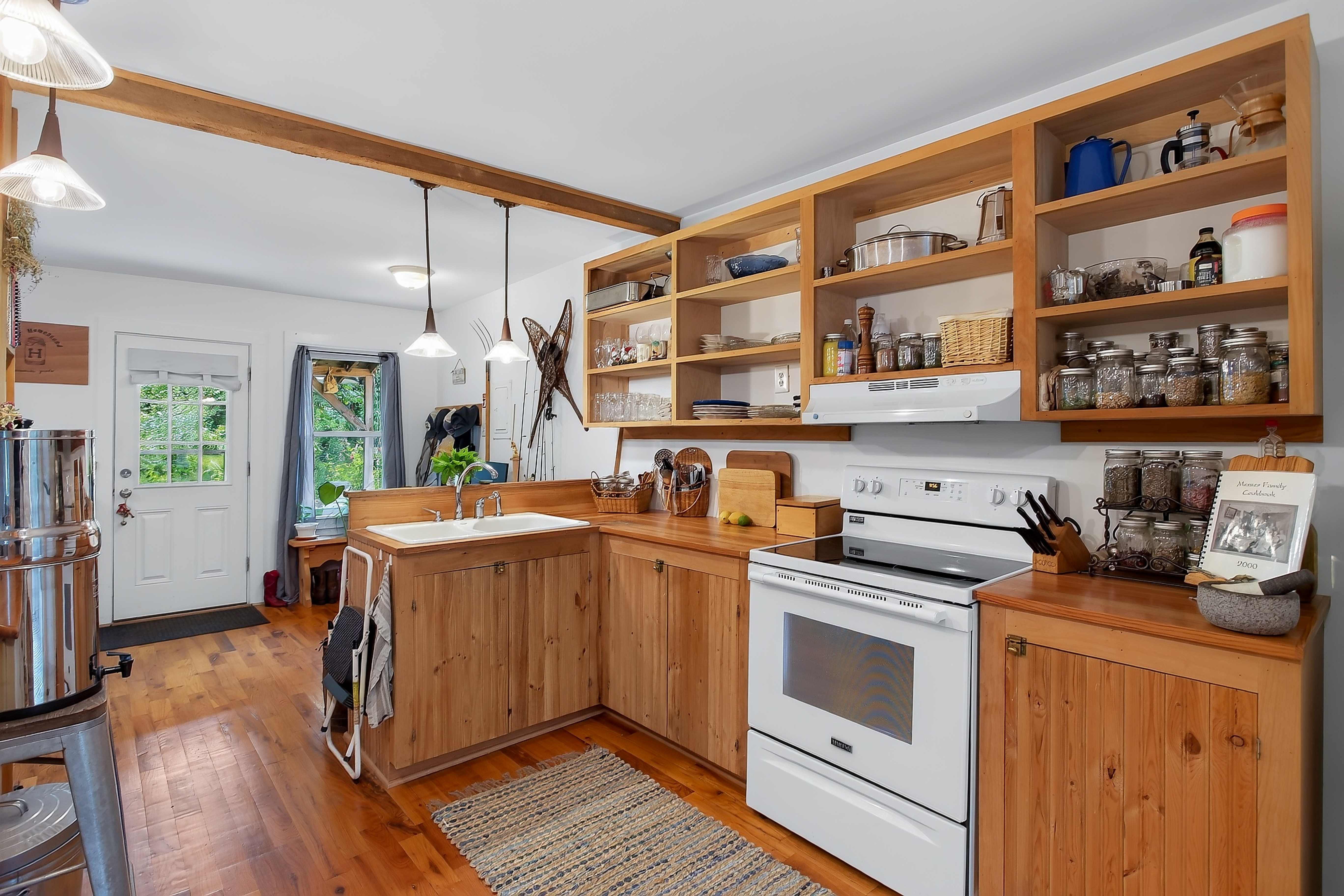  Two Homes. Four Keys. Infinite Potential in the Heart of Housatonic. - 物件實景