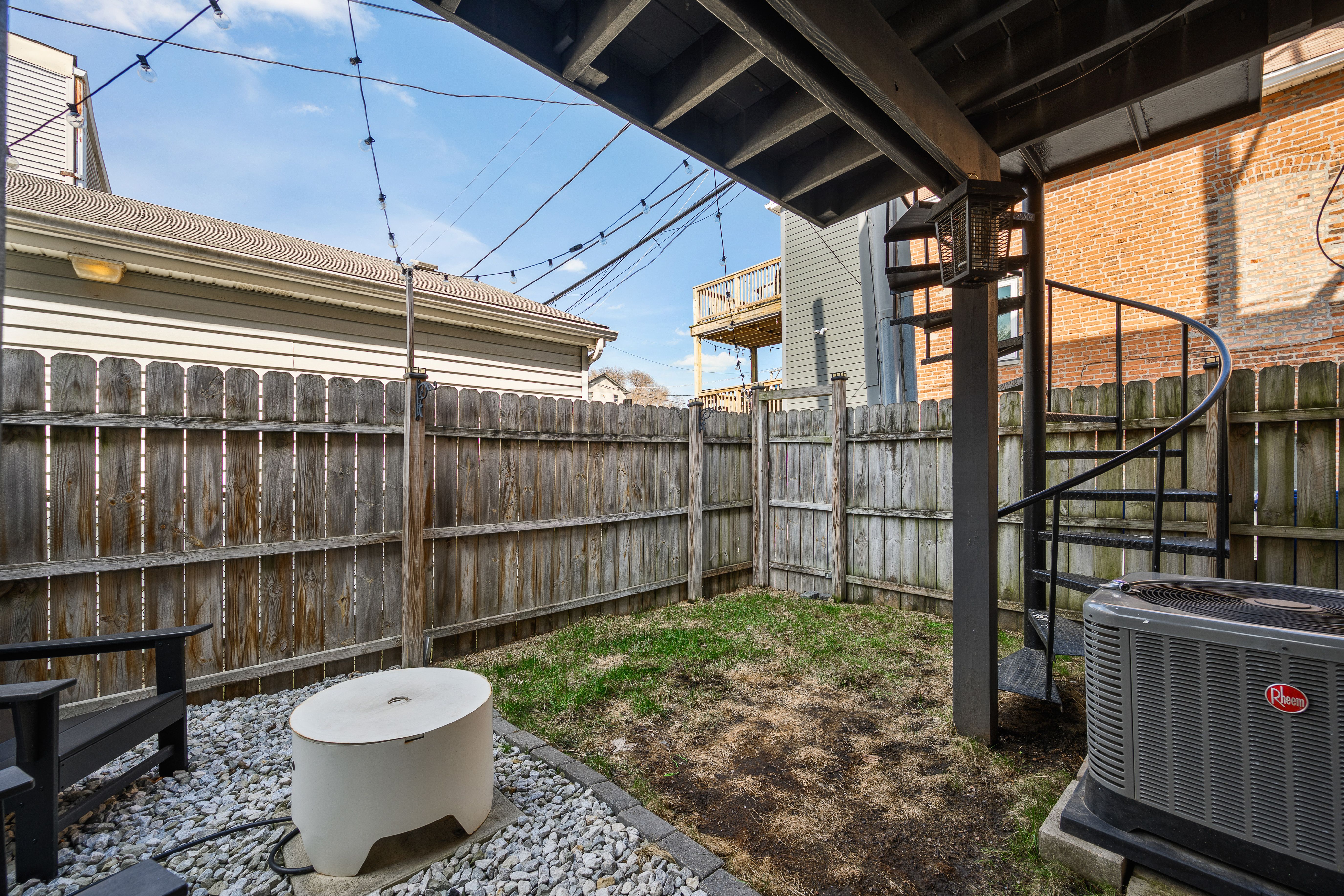  Incredible Opportunity in Canaryville Bridgeport - 物件實景