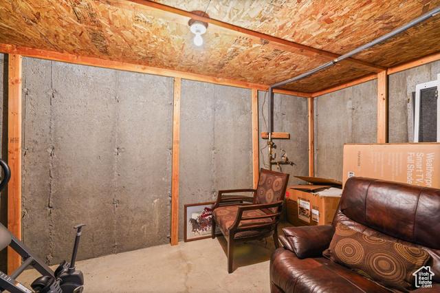 Stansbury Park, Utah, 84074, United States, 5 Bedrooms Bedrooms, ,3 BathroomsBathrooms,Residential,For Sale,1984231