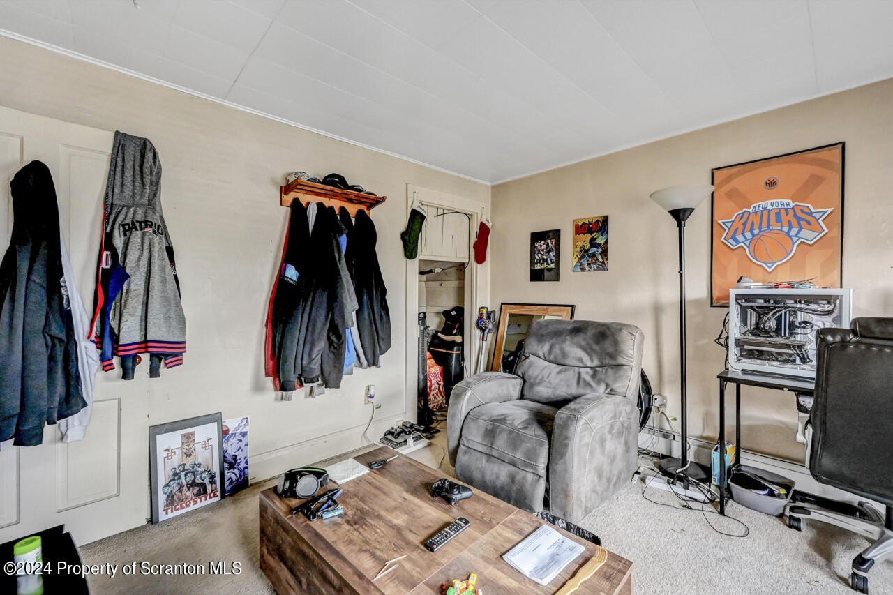 Olyphant, Pennsylvania, 18447, United States, ,Residential,For Sale,1996736