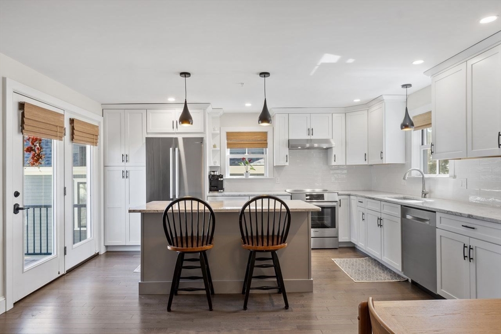 Amesbury, Massachusetts, 01913, United States, 2 Bedrooms Bedrooms, ,2 BathroomsBathrooms,Residential,For Sale,2049079