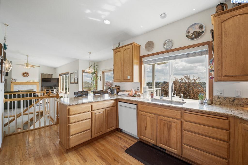 Pullman, Washington, 99163, United States, 4 Bedrooms Bedrooms, ,1 BathroomBathrooms,Residential,For Sale,1784694