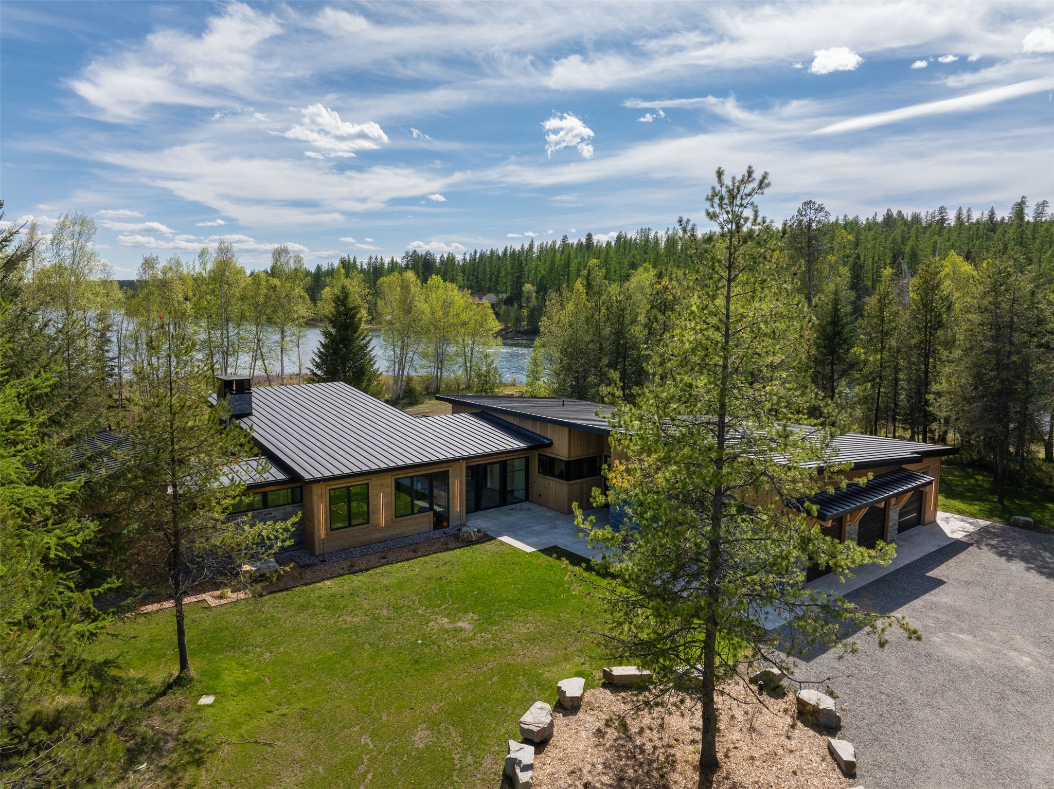  162 Blanchard Lake Drive - 物件實景