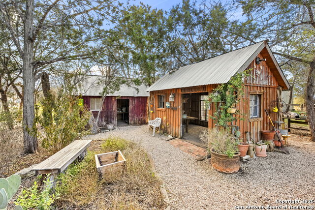Bandera, Texas, 78003, United States, 4 Bedrooms Bedrooms, ,2 BathroomsBathrooms,Residential,For Sale,1745756