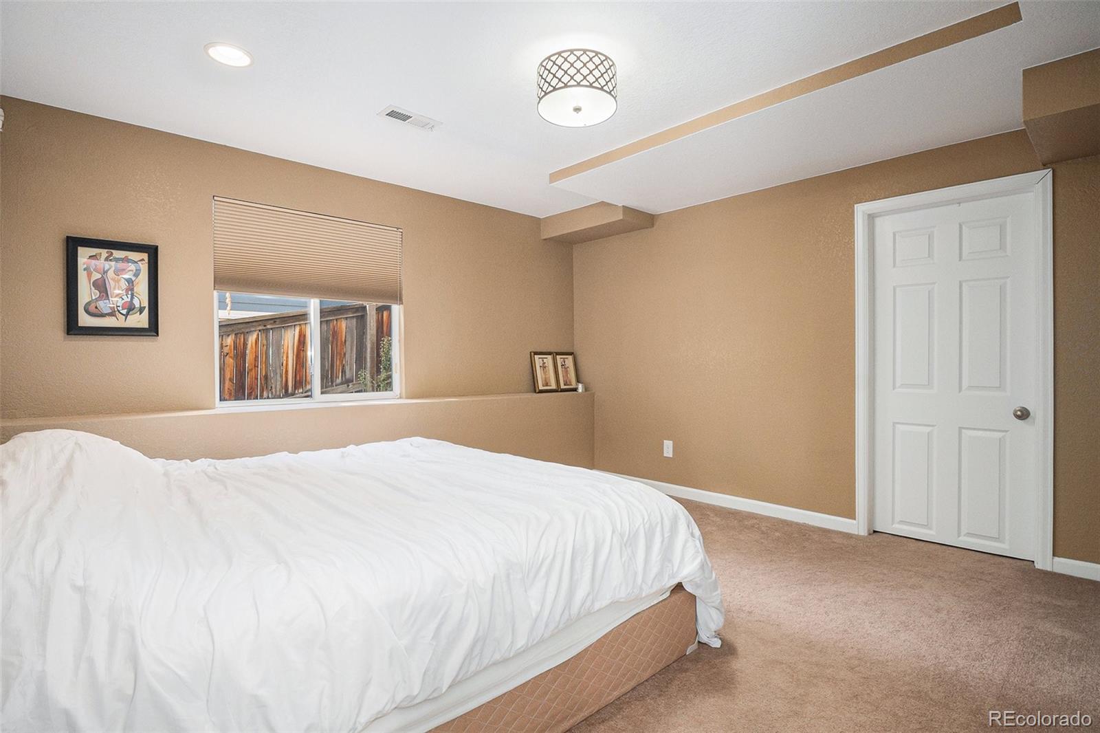 Highlands Ranch, Colorado, 80130, United States, 5 Bedrooms Bedrooms, ,4 BathroomsBathrooms,Residential,For Sale,1912133