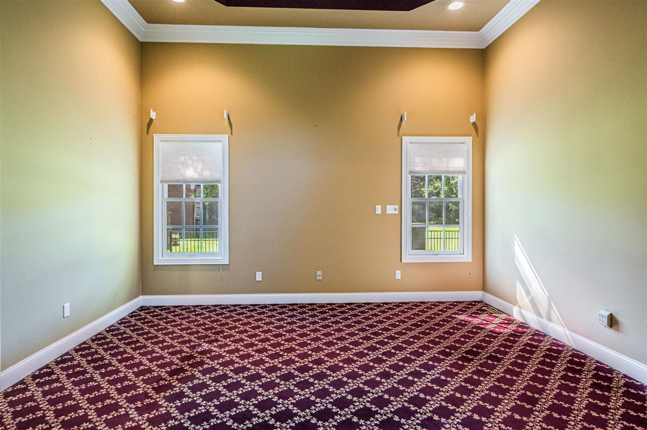 Bowling Green, Kentucky, 42103, United States, 4 Bedrooms Bedrooms, ,4 BathroomsBathrooms,Residential,For Sale,1868382