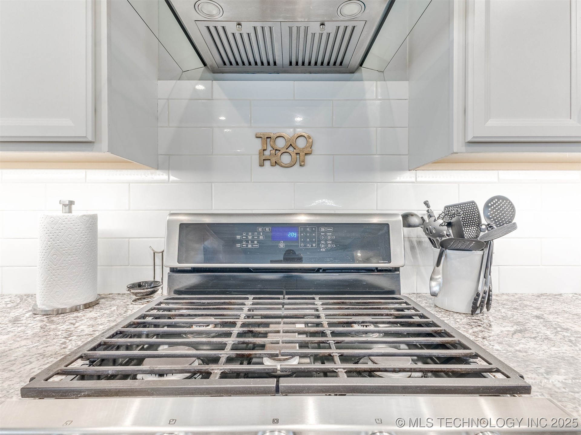 Mounds, Oklahoma, 74047, United States, 4 Bedrooms Bedrooms, ,4 BathroomsBathrooms,Residential,For Sale,1985246