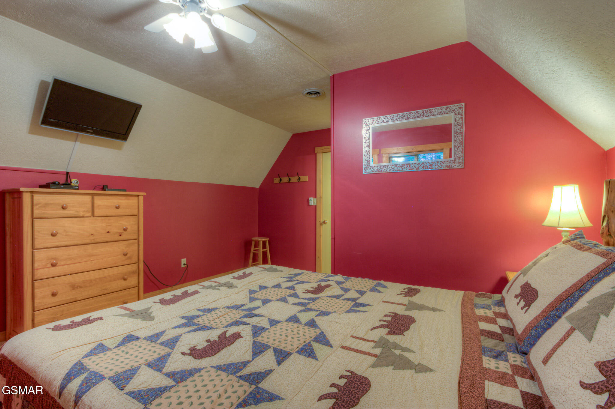 Gatlinburg, Tennessee, 37738, United States, 3 Bedrooms Bedrooms, ,4 BathroomsBathrooms,Residential,For Sale,1979752