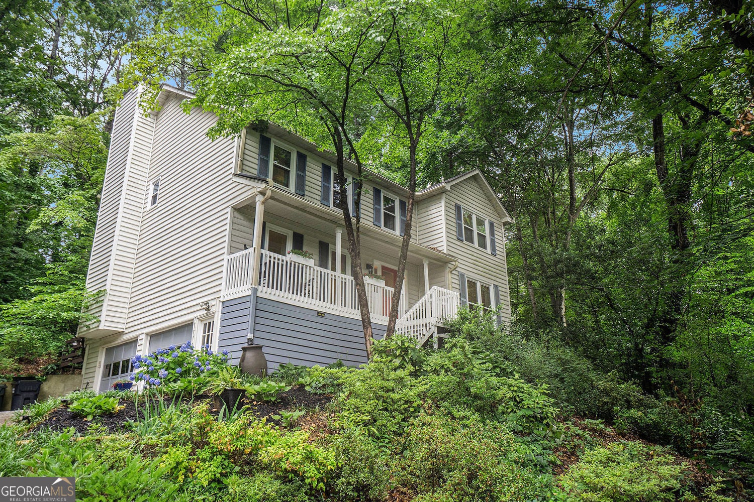 Marietta, Georgia, 30068, United States, 5 Bedrooms Bedrooms, ,5 BathroomsBathrooms,Residential,For Sale,1859085