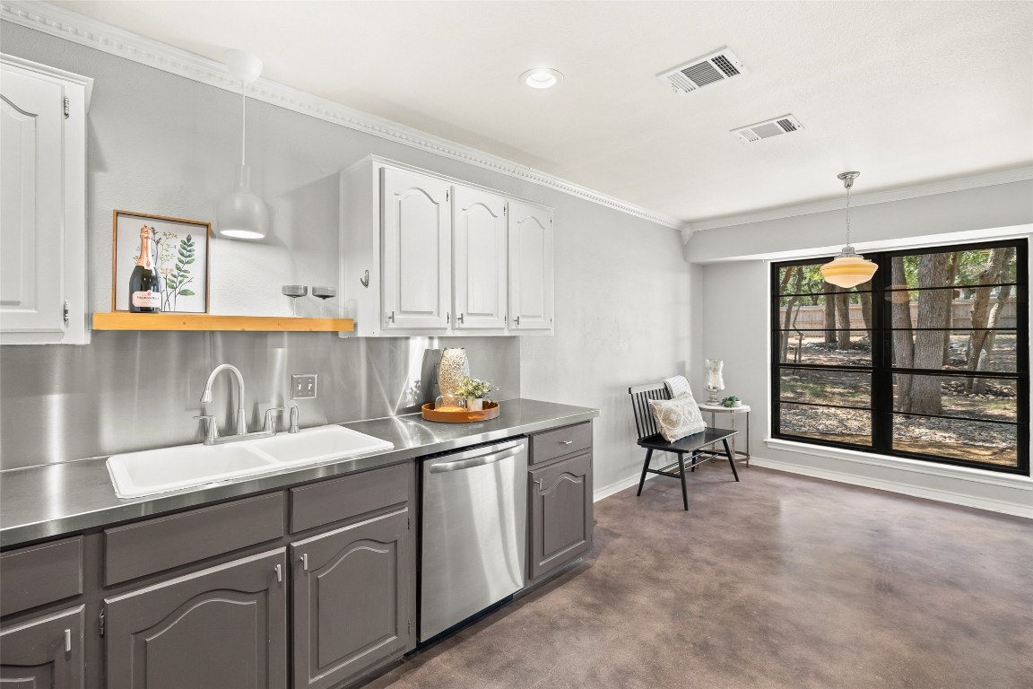 Georgetown, Texas, 78628, United States, 3 Bedrooms Bedrooms, ,2 BathroomsBathrooms,Residential,For Sale,1918055