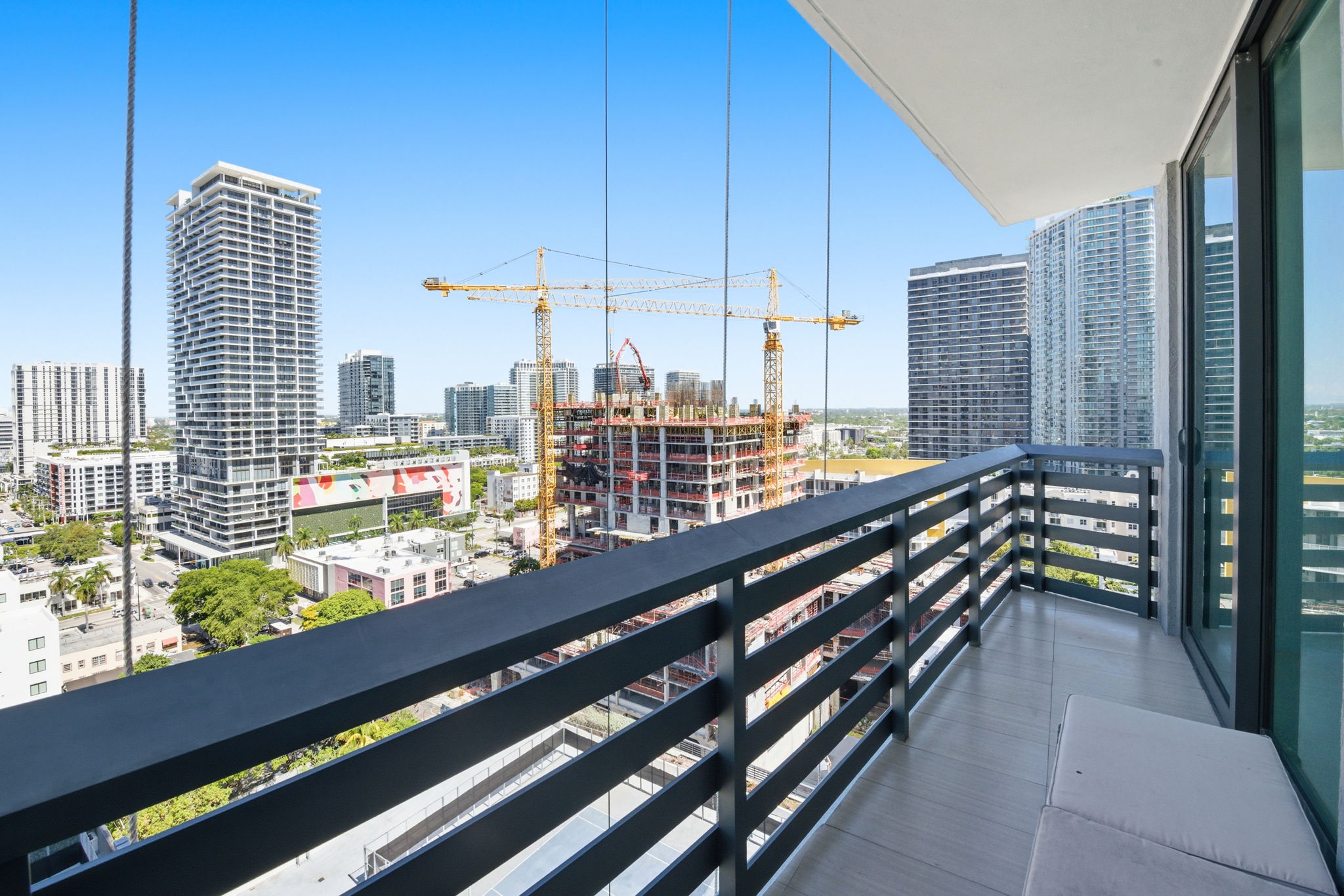  460 NE 28th St, Miami, FL, 33137 - 物件實景