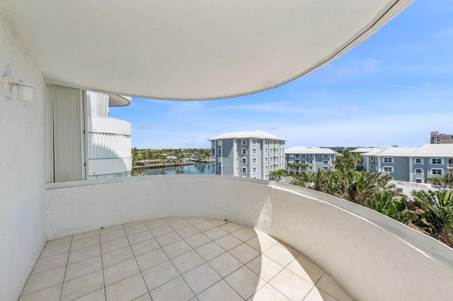 Delray Beach, Florida, 33483, United States, 2 Bedrooms Bedrooms, ,2 BathroomsBathrooms,Residential,For Sale,1826520