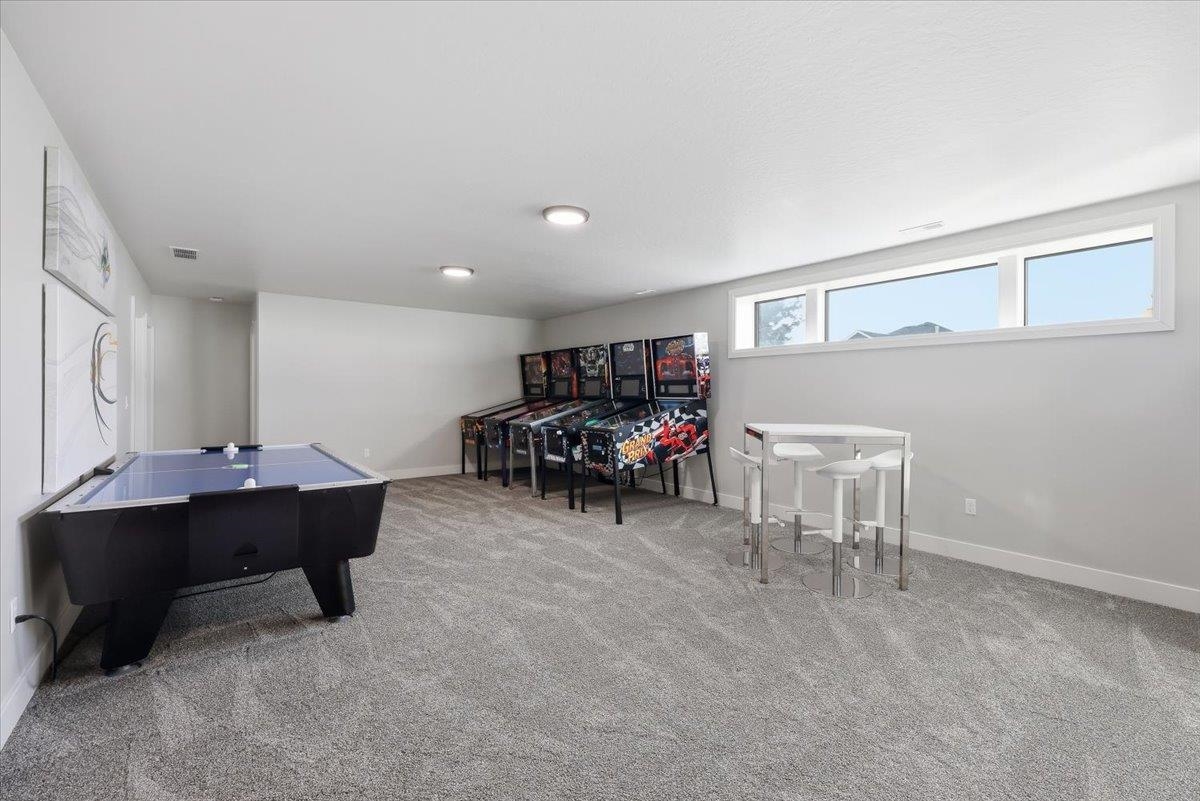 Spokane, Washington, 99208, United States, 5 Bedrooms Bedrooms, ,3 BathroomsBathrooms,Residential,For Sale,1992809