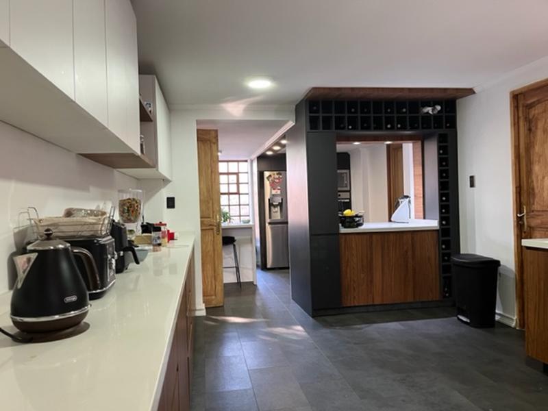Lo Barnechea, Chile, 6 Bedrooms Bedrooms, ,6 BathroomsBathrooms,Residential,For Sale,1951401