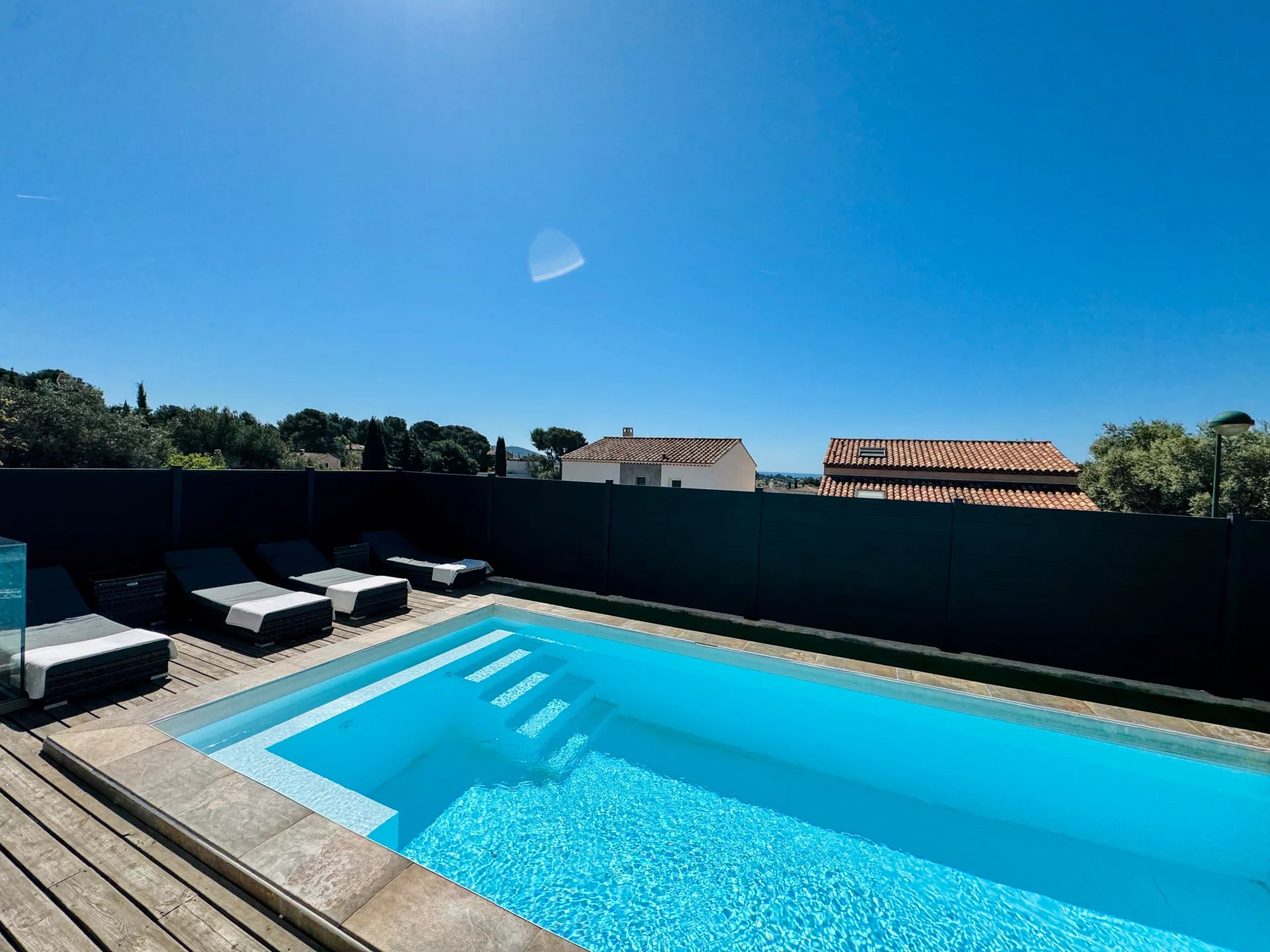La Garde, Provence-Alpes-Côte d’Azur, 83130, FR, 4 Bedrooms Bedrooms, ,2 BathroomsBathrooms,Residential,For Sale,1867266