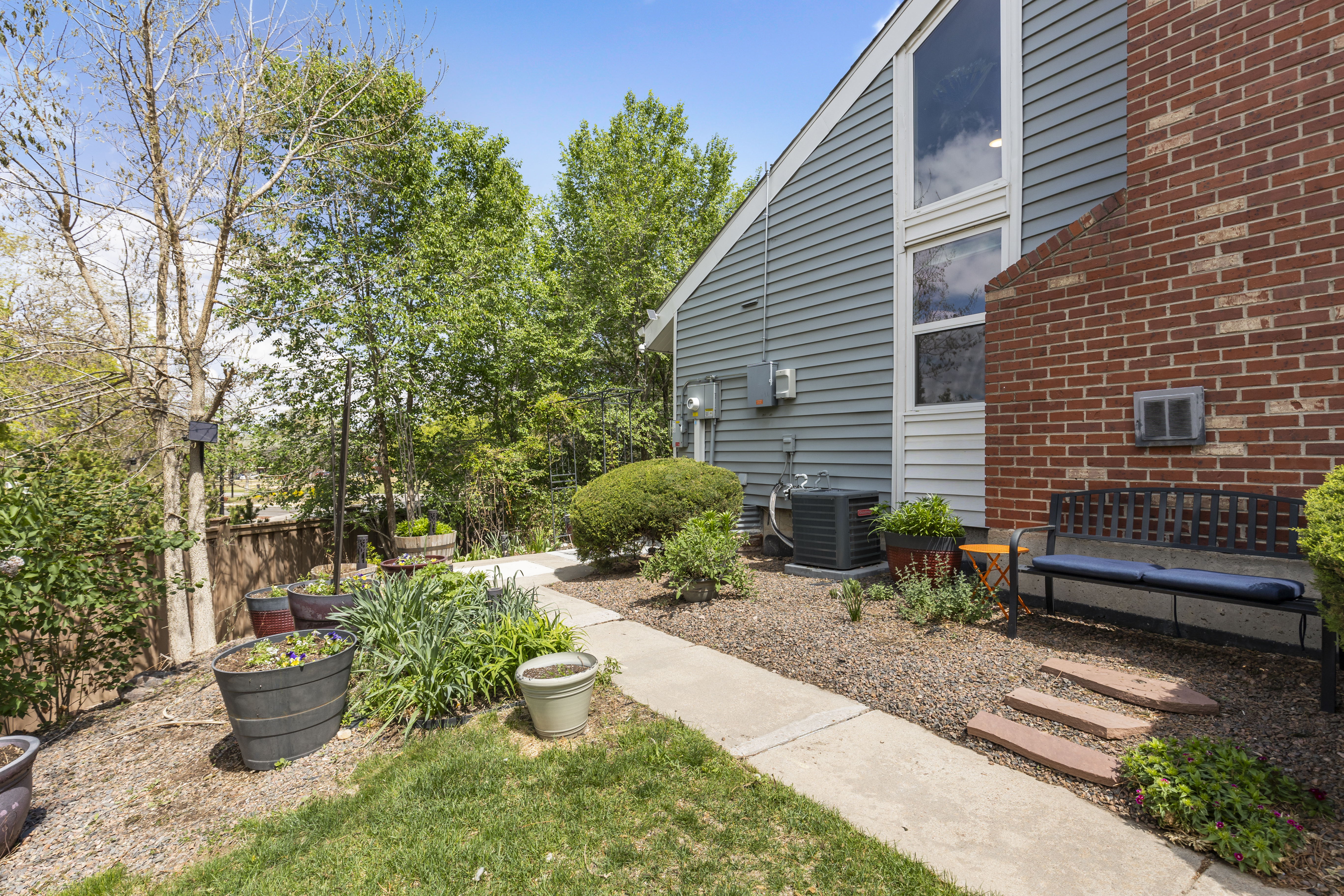  Beautifully updated ranch townhome - 物件實景
