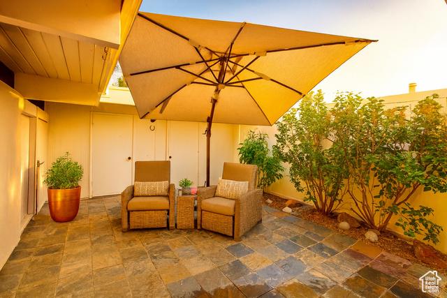 Murray, Utah, 84107, United States, 2 Bedrooms Bedrooms, ,2 BathroomsBathrooms,Residential,For Sale,1976444