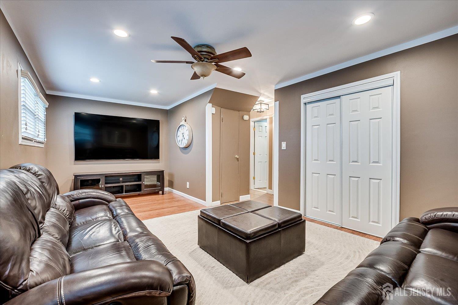 Carteret, New Jersey, 07008, United States, 4 Bedrooms Bedrooms, ,2 BathroomsBathrooms,Residential,For Sale,1981641