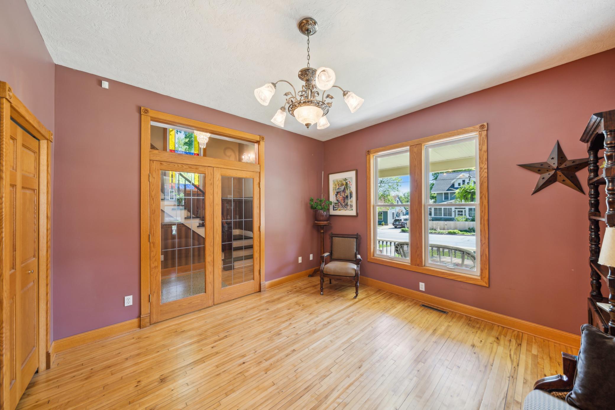 Stillwater, Minnesota, 55082, United States, 4 Bedrooms Bedrooms, ,1 BathroomBathrooms,Residential,For Sale,1848703