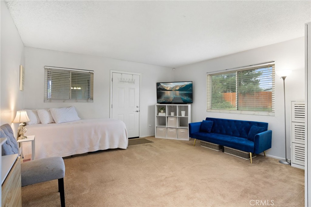 Fontana, California, 92336, United States, 4 Bedrooms Bedrooms, ,1 BathroomBathrooms,Residential,For Sale,2008784